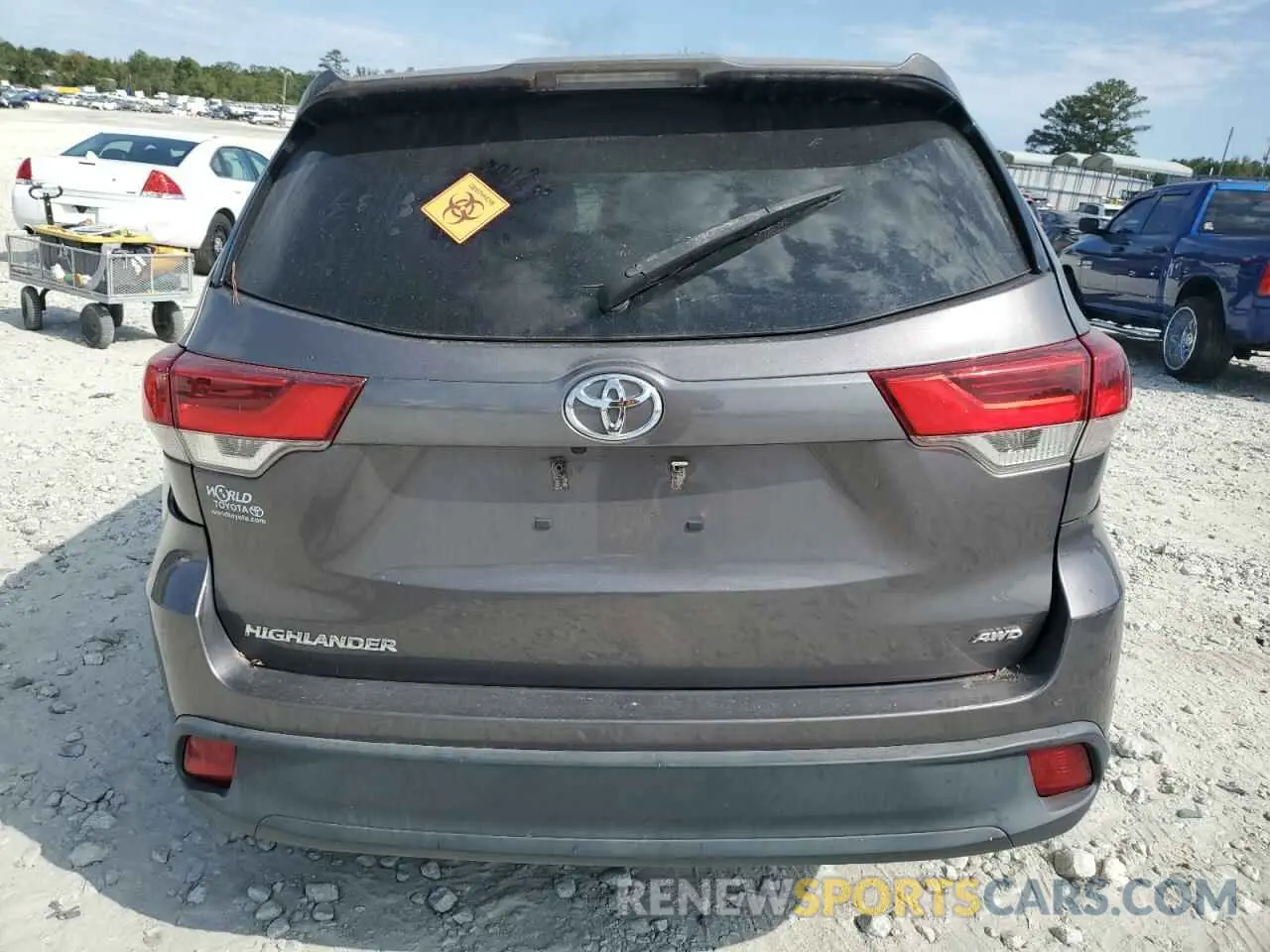 6 fotografías del automóvil dañado 5TDBZRFH9KS964046 TOYOTA HIGHLANDER 2019