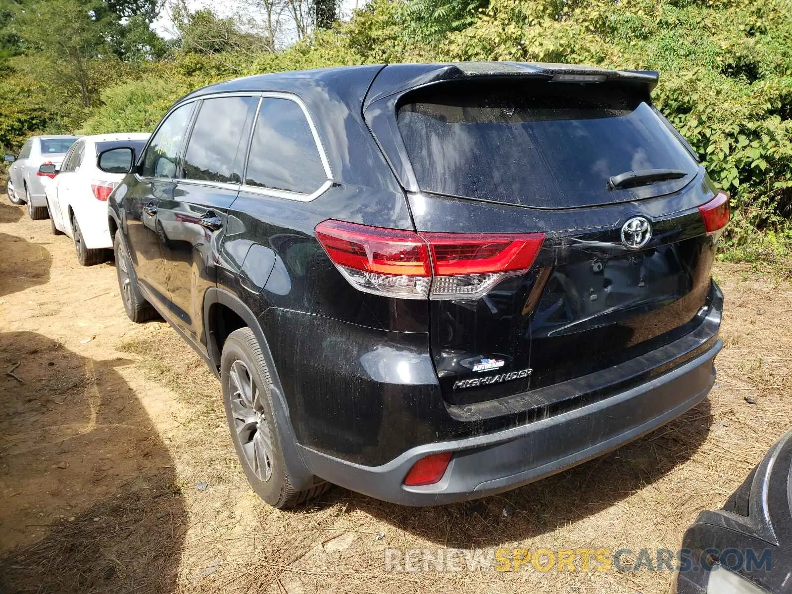3 fotografías del automóvil dañado 5TDBZRFH9KS974608 TOYOTA HIGHLANDER 2019