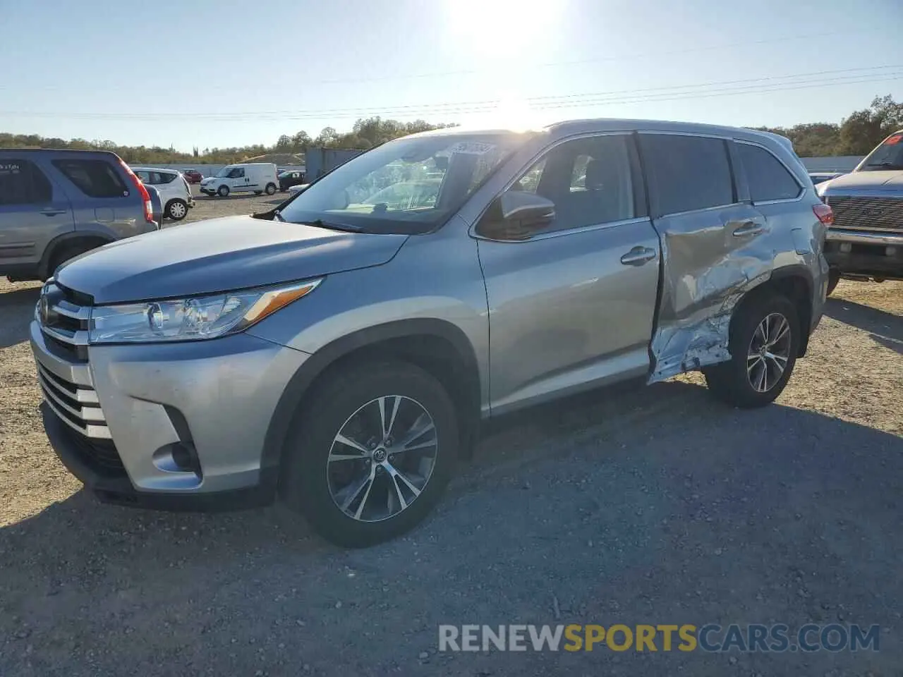 1 fotografías del automóvil dañado 5TDBZRFH9KS992350 TOYOTA HIGHLANDER 2019