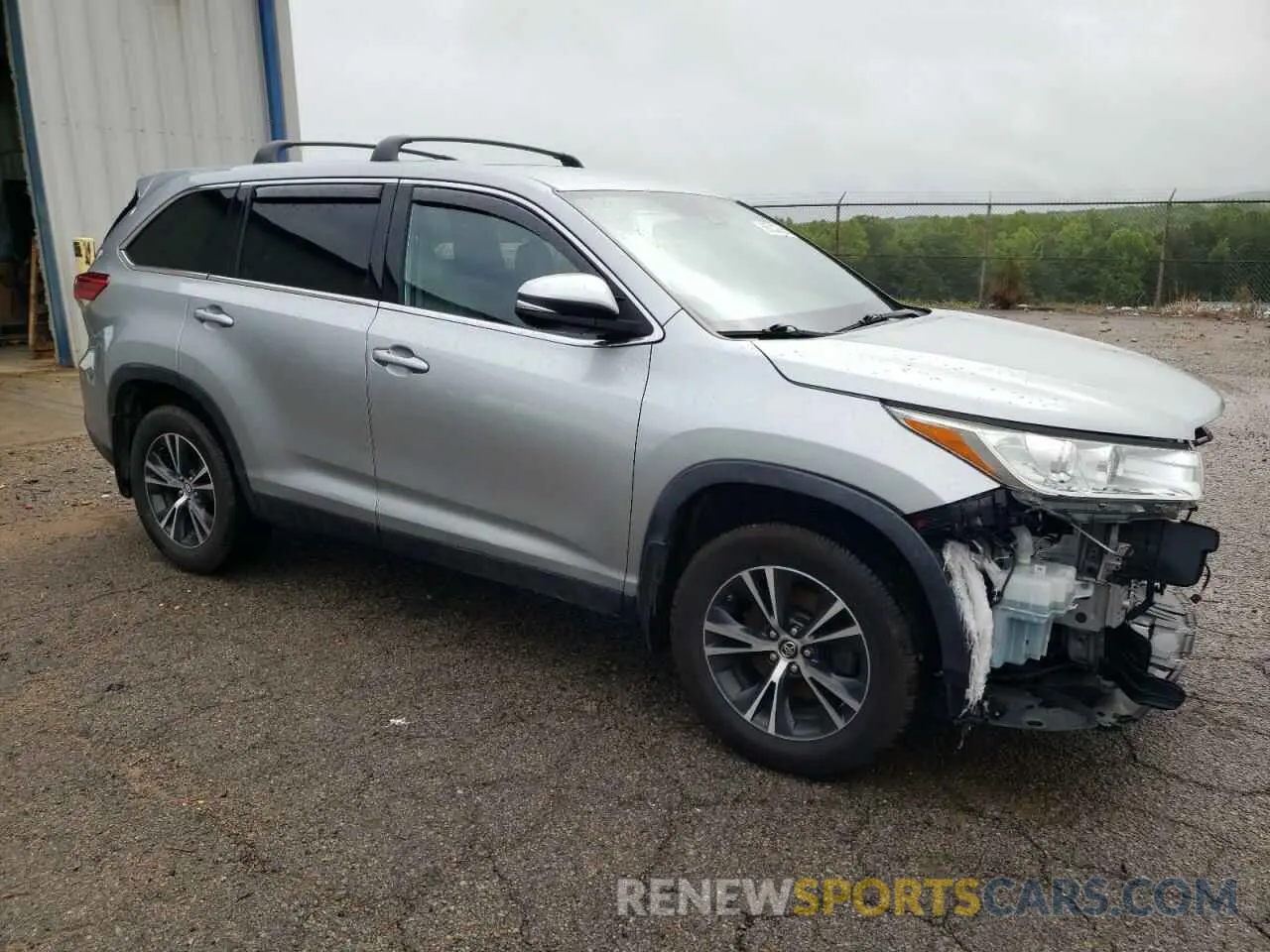 4 fotografías del automóvil dañado 5TDBZRFHXKS713410 TOYOTA HIGHLANDER 2019