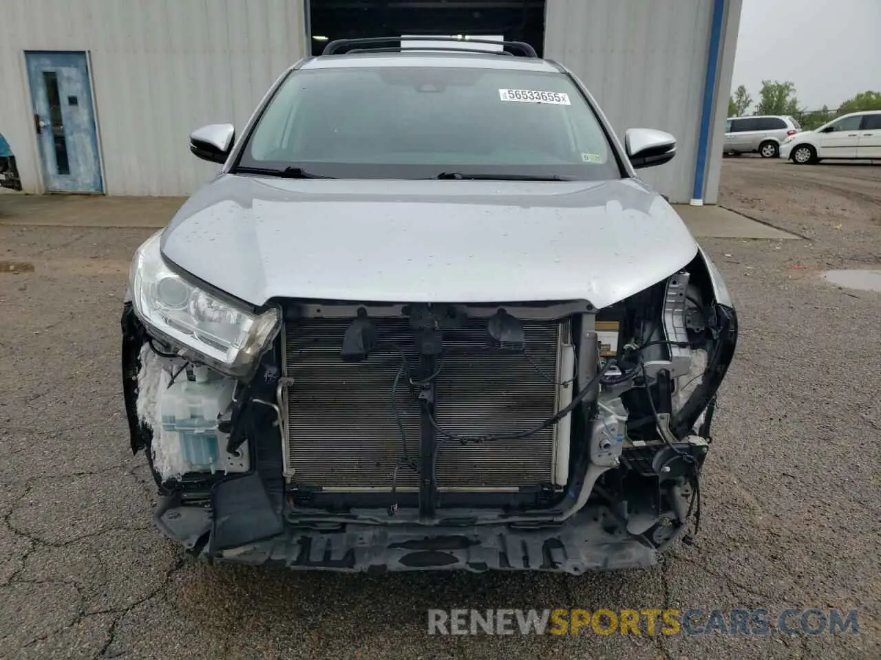 5 fotografías del automóvil dañado 5TDBZRFHXKS713410 TOYOTA HIGHLANDER 2019