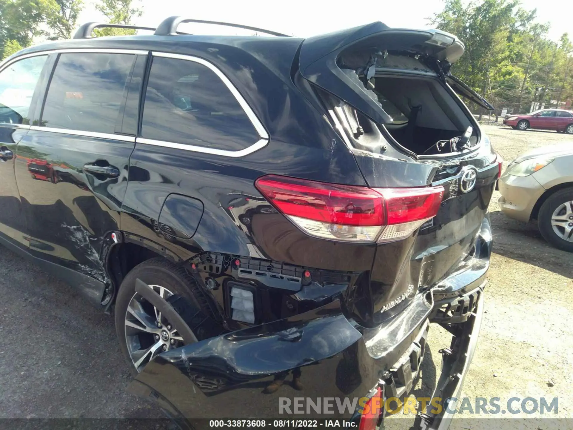 6 fotografías del automóvil dañado 5TDBZRFHXKS917639 TOYOTA HIGHLANDER 2019