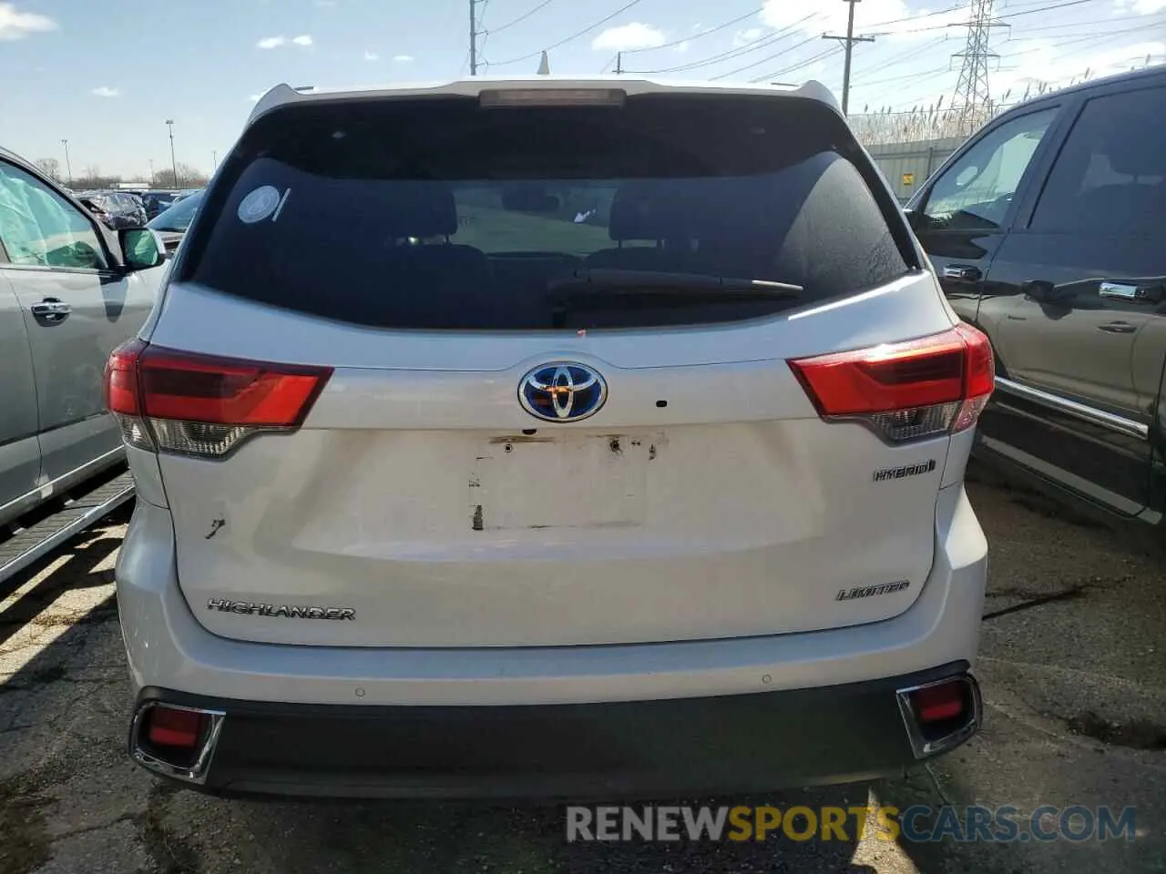 6 fotografías del automóvil dañado 5TDDGRFH0KS053117 TOYOTA HIGHLANDER 2019