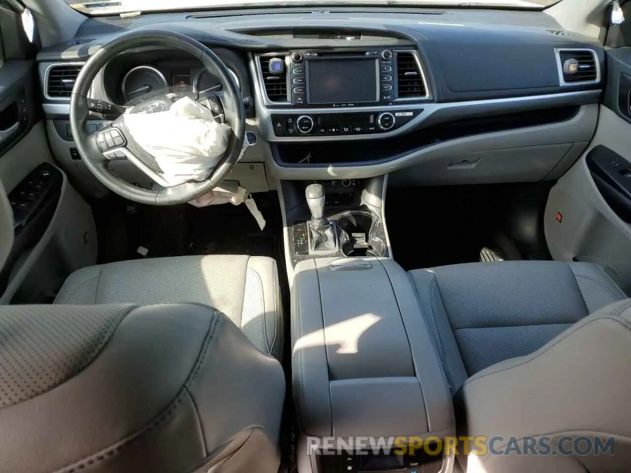 8 fotografías del automóvil dañado 5TDDGRFH0KS053117 TOYOTA HIGHLANDER 2019