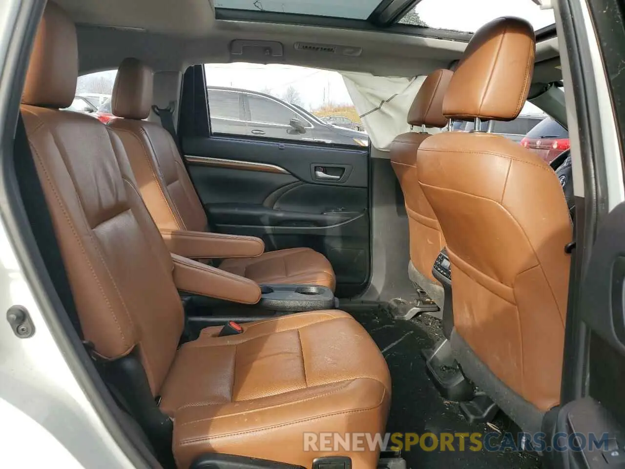 11 fotografías del automóvil dañado 5TDDGRFH1KS069150 TOYOTA HIGHLANDER 2019