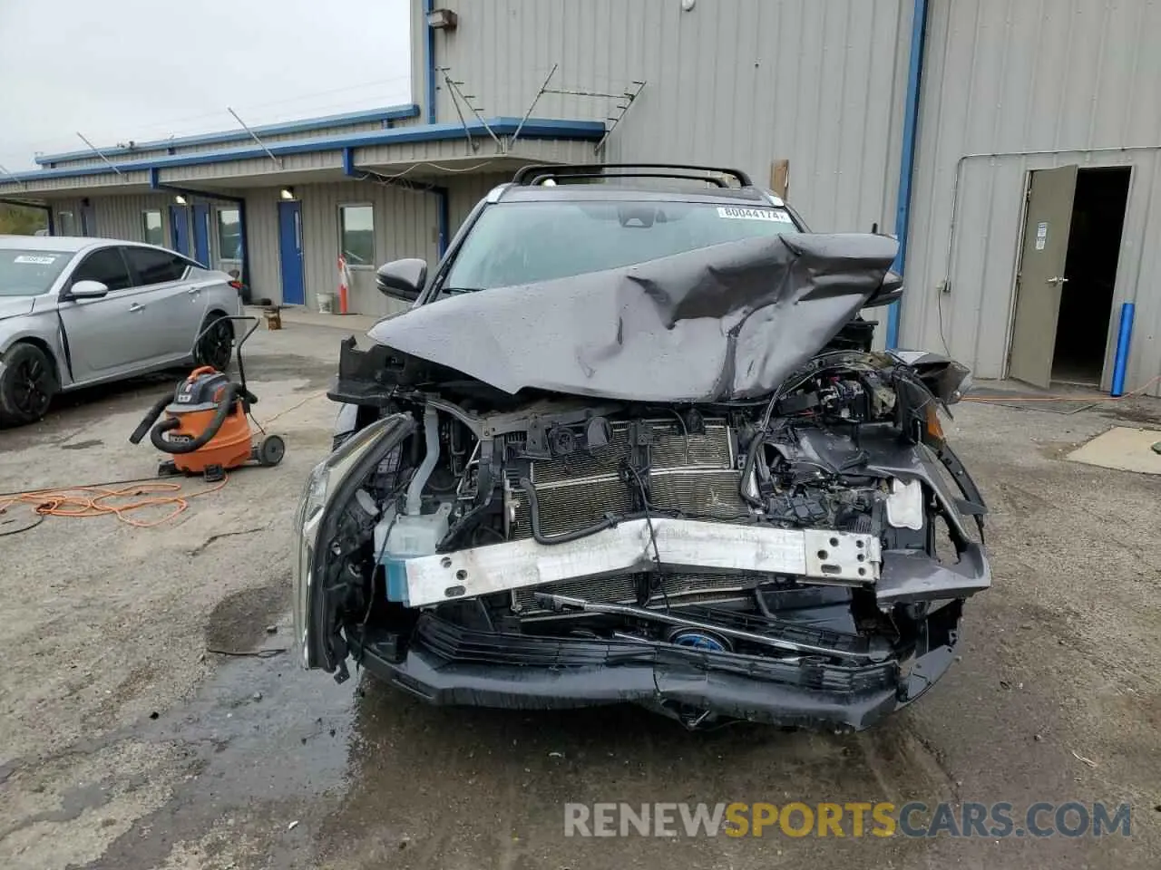 5 fotografías del automóvil dañado 5TDDGRFH1KS072758 TOYOTA HIGHLANDER 2019