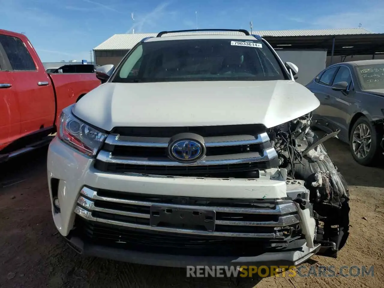 5 fotografías del automóvil dañado 5TDDGRFH5KS064288 TOYOTA HIGHLANDER 2019