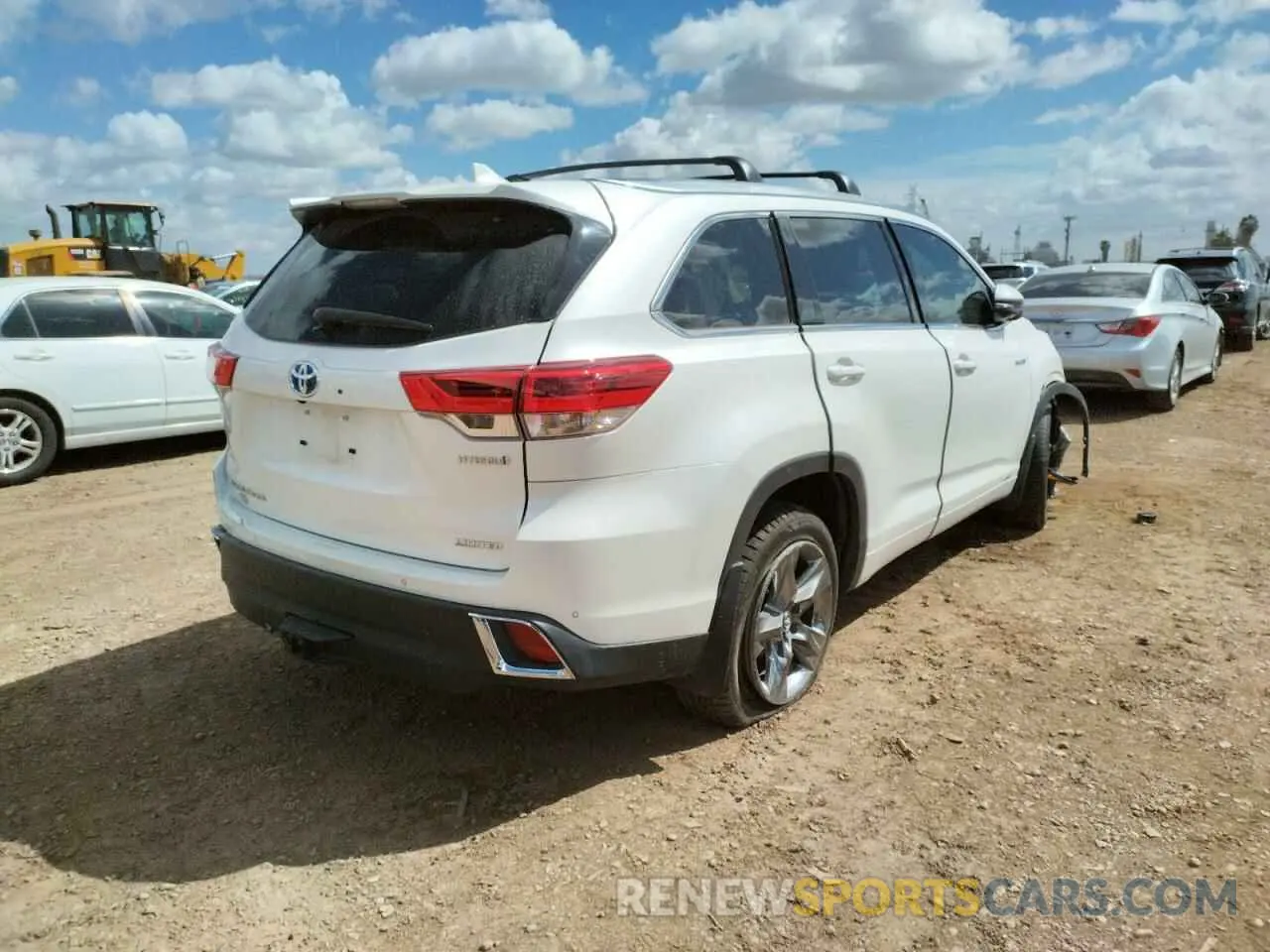 4 fotografías del automóvil dañado 5TDDGRFH6KS072786 TOYOTA HIGHLANDER 2019