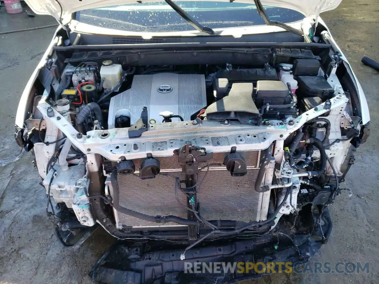 11 fotografías del automóvil dañado 5TDDGRFH8KS066066 TOYOTA HIGHLANDER 2019