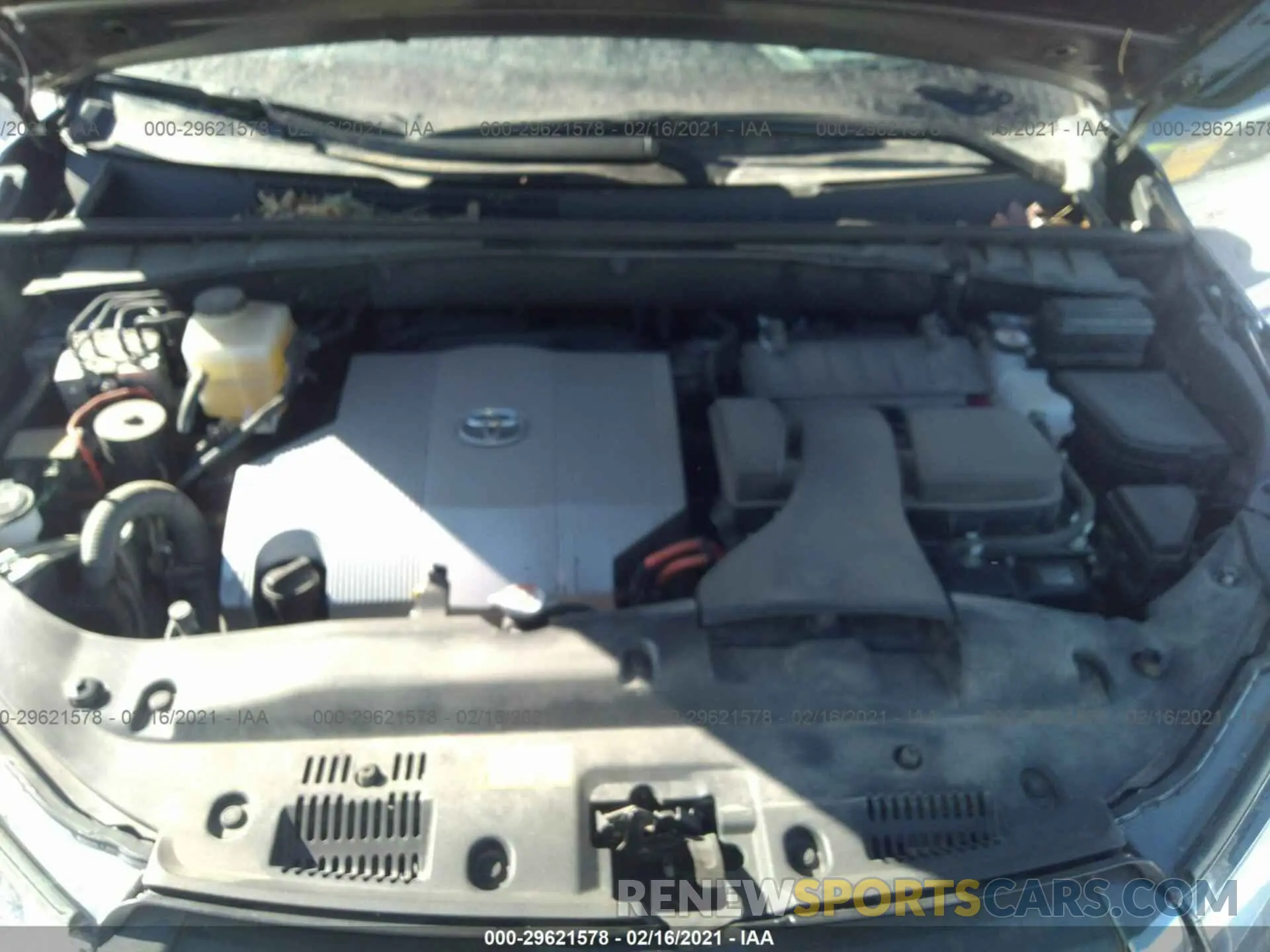 10 fotografías del automóvil dañado 5TDDGRFH9KS053942 TOYOTA HIGHLANDER 2019