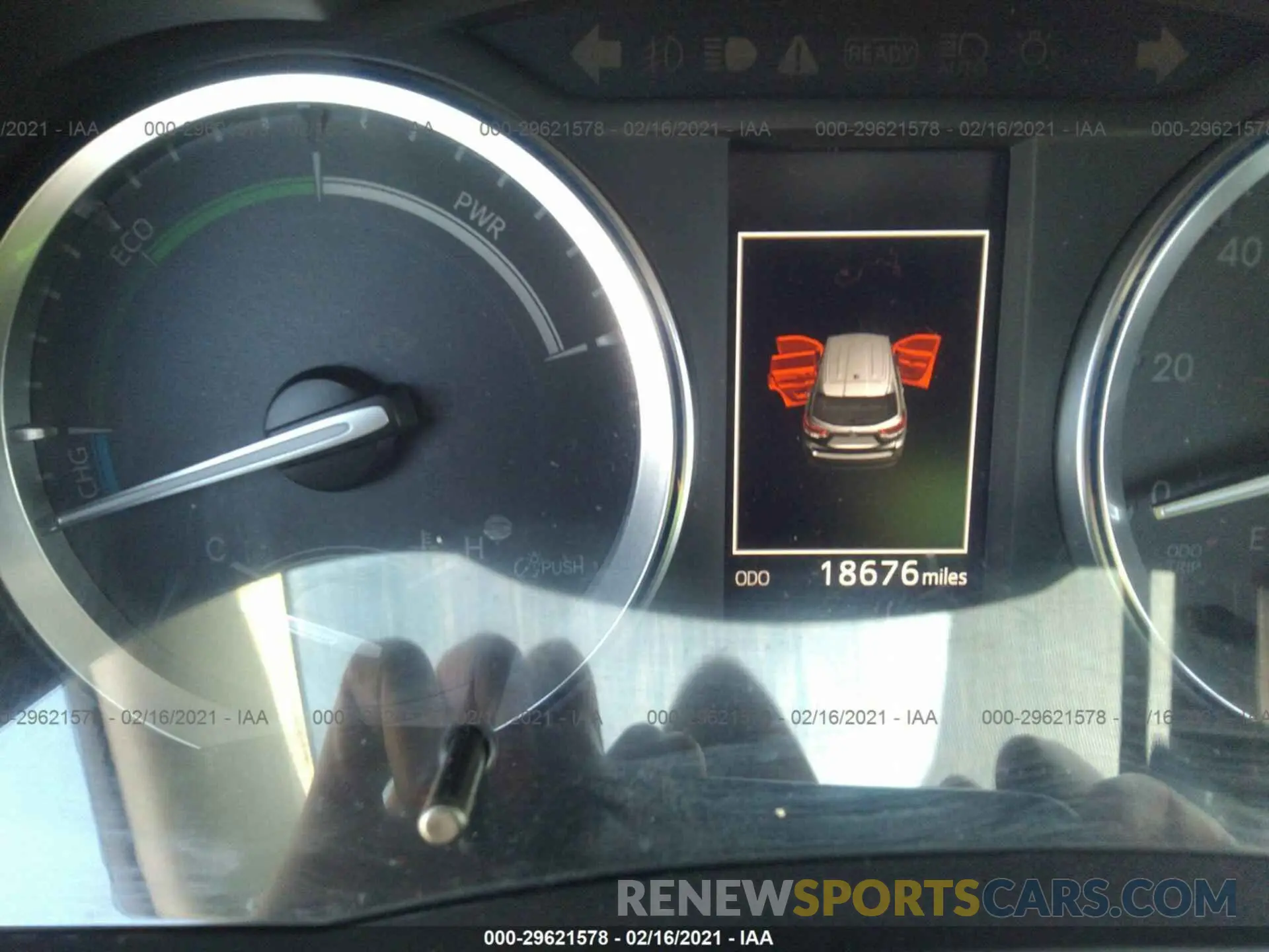 7 fotografías del automóvil dañado 5TDDGRFH9KS053942 TOYOTA HIGHLANDER 2019