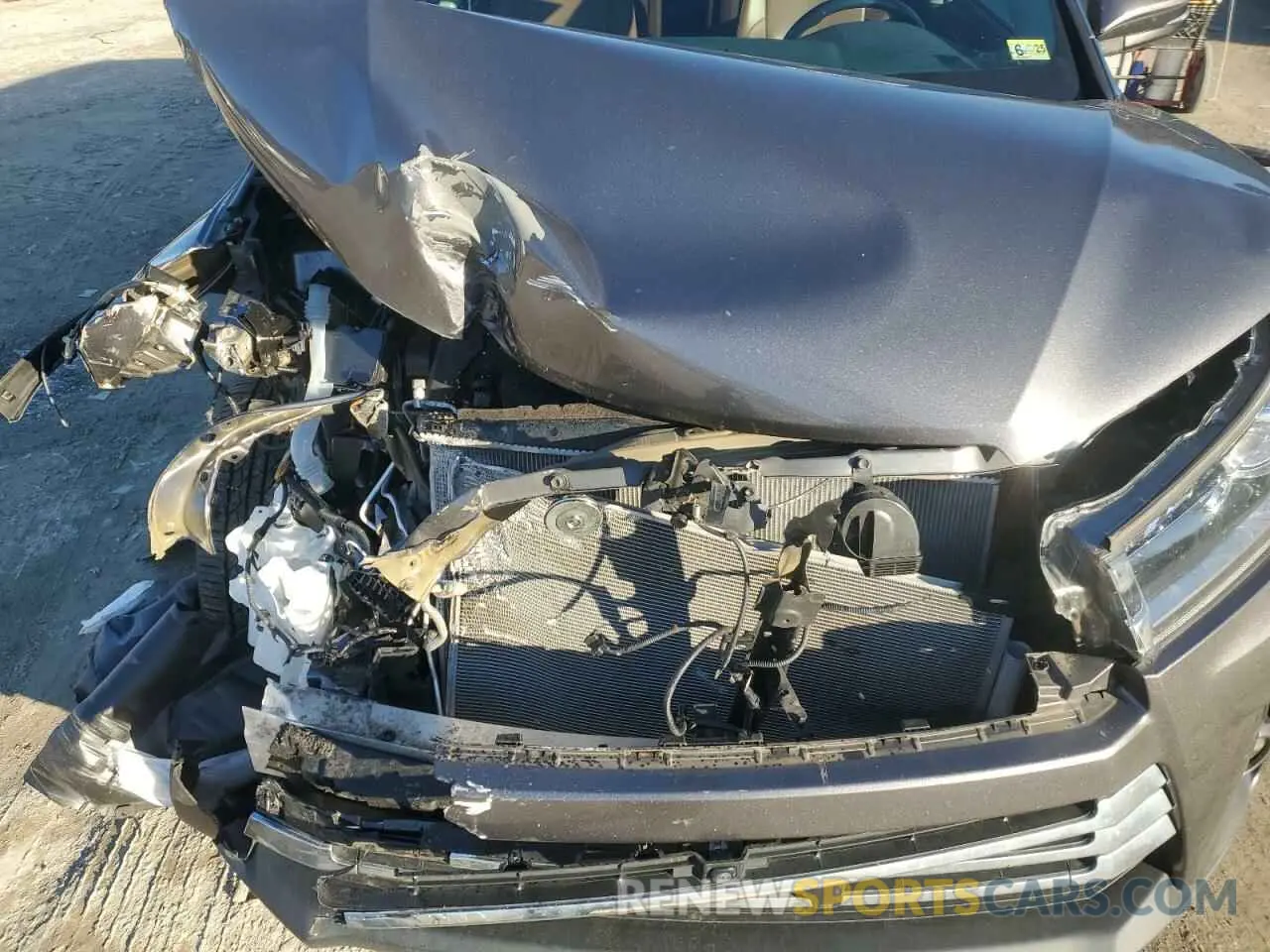 12 fotografías del automóvil dañado 5TDDZRFH0KS703283 TOYOTA HIGHLANDER 2019