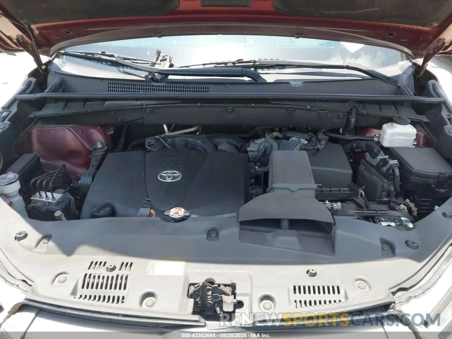 10 fotografías del automóvil dañado 5TDDZRFH0KS972092 TOYOTA HIGHLANDER 2019