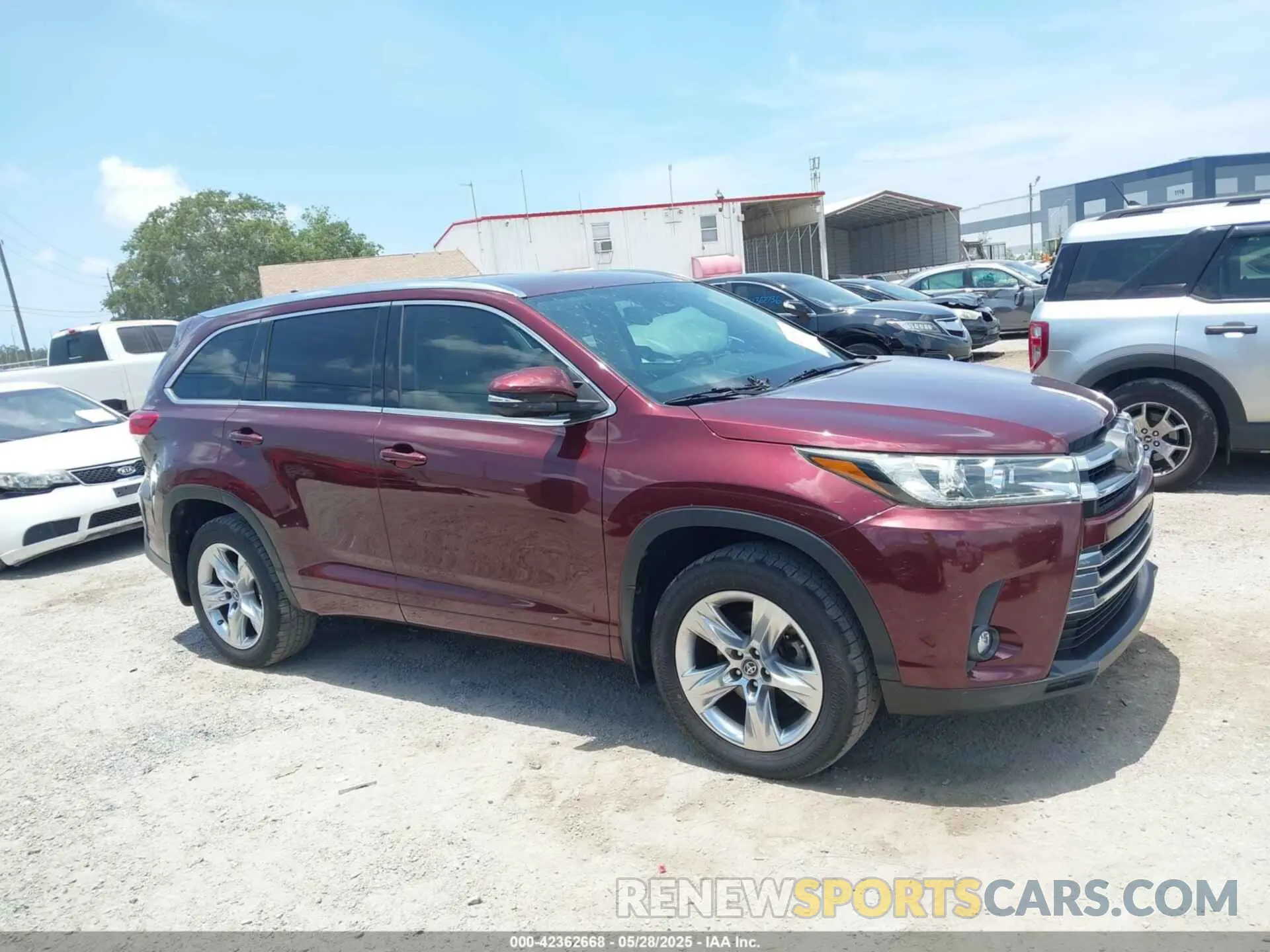 13 fotografías del automóvil dañado 5TDDZRFH0KS972092 TOYOTA HIGHLANDER 2019