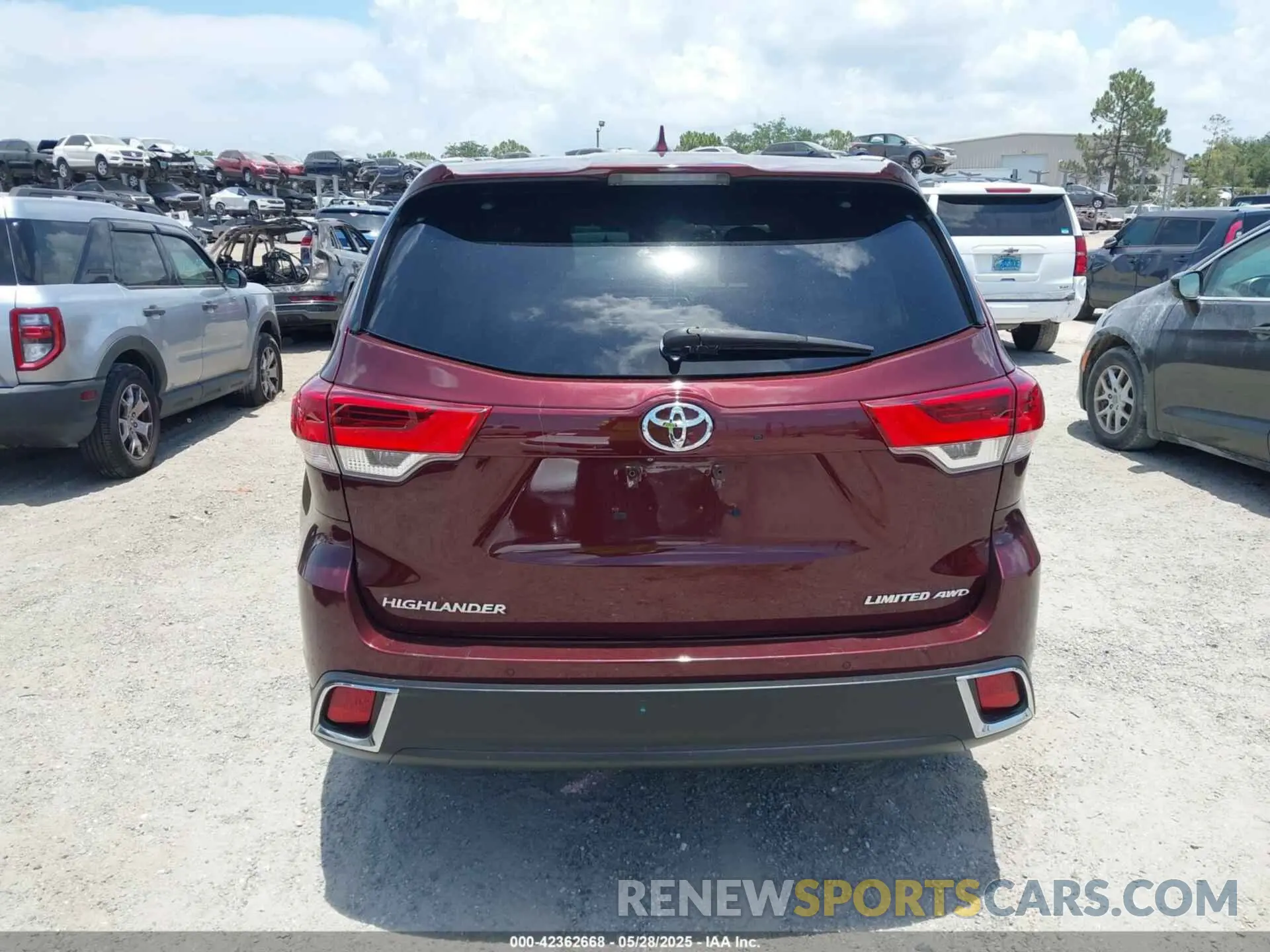 16 fotografías del automóvil dañado 5TDDZRFH0KS972092 TOYOTA HIGHLANDER 2019