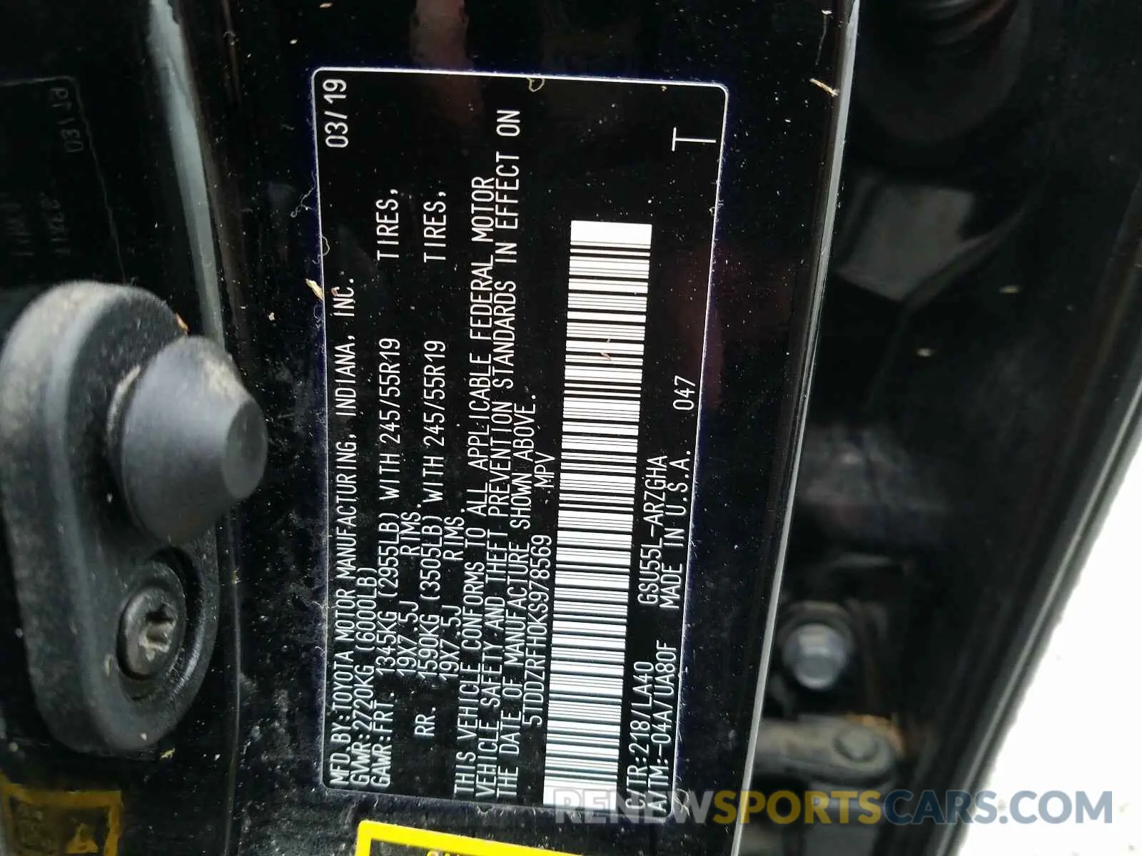 10 fotografías del automóvil dañado 5TDDZRFH0KS978569 TOYOTA HIGHLANDER 2019