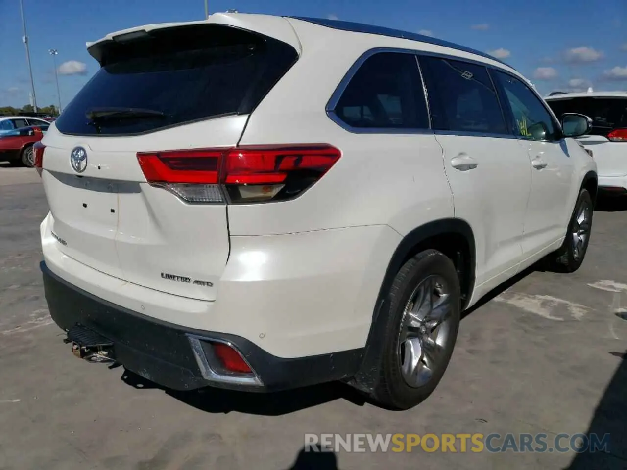 4 fotografías del automóvil dañado 5TDDZRFH1KS735319 TOYOTA HIGHLANDER 2019