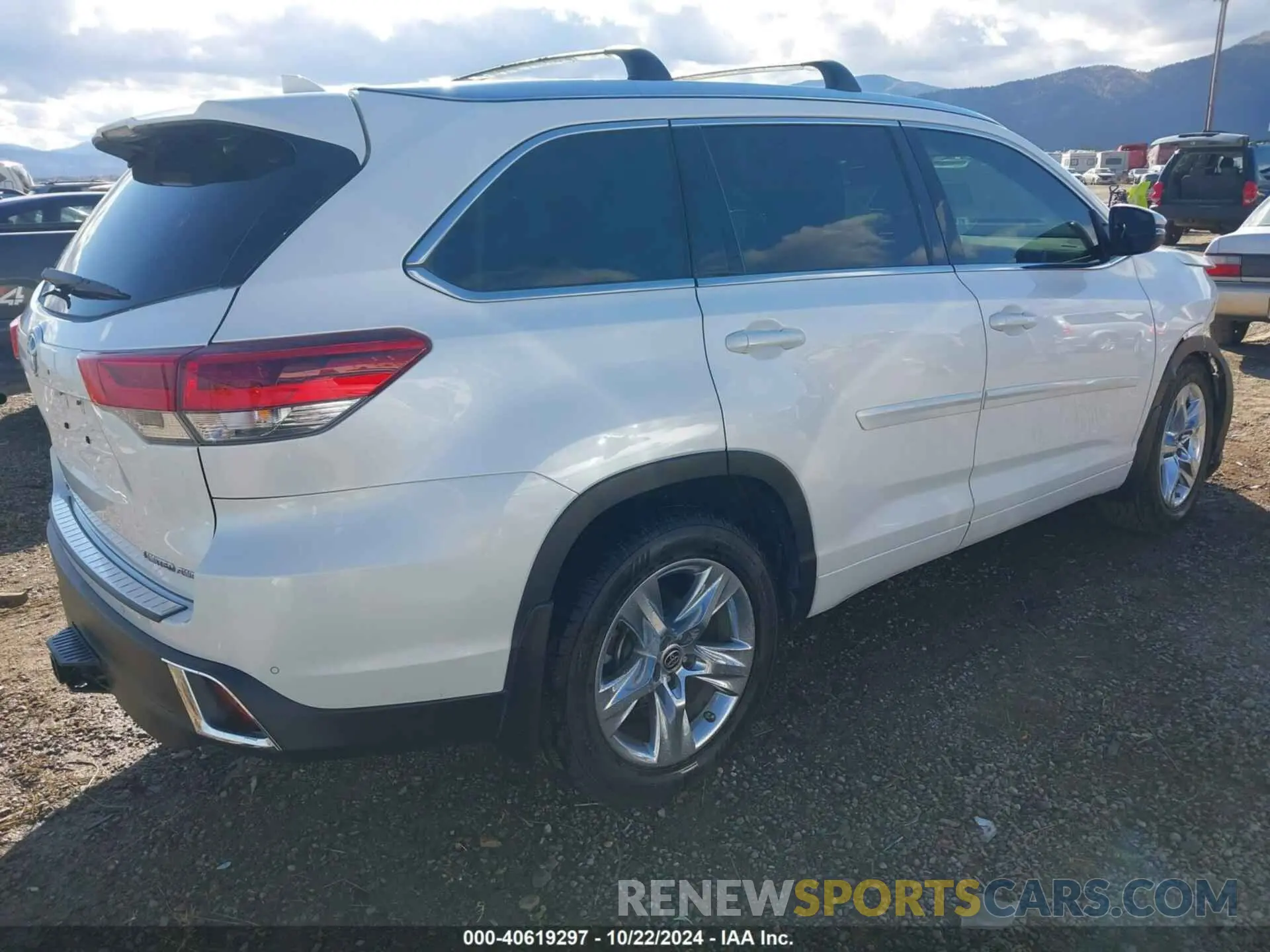 4 fotografías del automóvil dañado 5TDDZRFH1KS745901 TOYOTA HIGHLANDER 2019