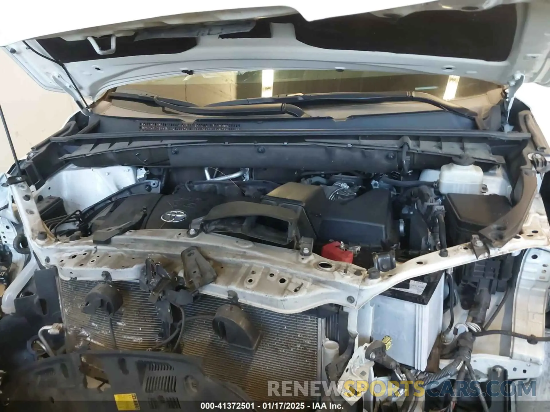 10 fotografías del automóvil dañado 5TDDZRFH1KS957973 TOYOTA HIGHLANDER 2019