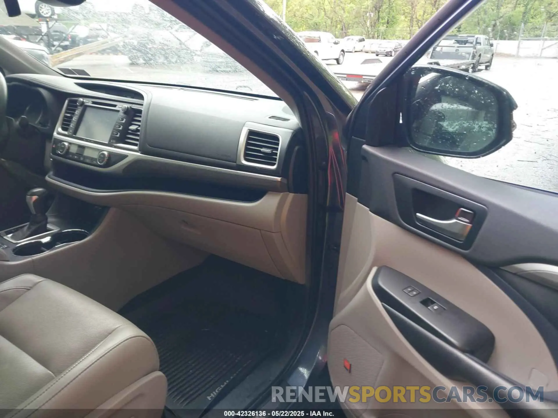 5 fotografías del automóvil dañado 5TDDZRFH2KS993591 TOYOTA HIGHLANDER 2019