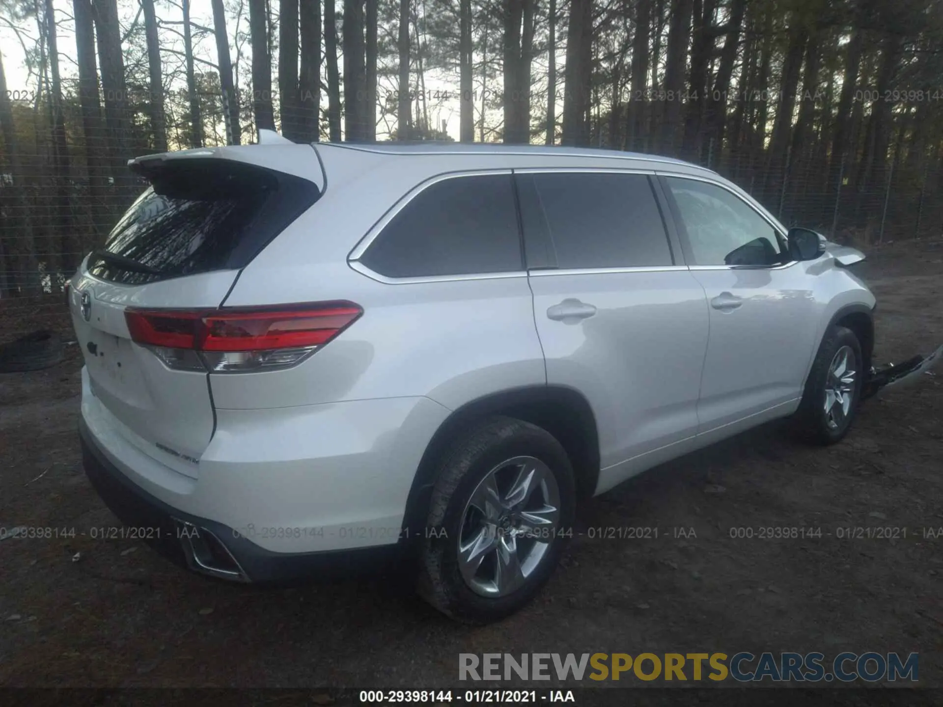 4 fotografías del automóvil dañado 5TDDZRFH3KS704444 TOYOTA HIGHLANDER 2019