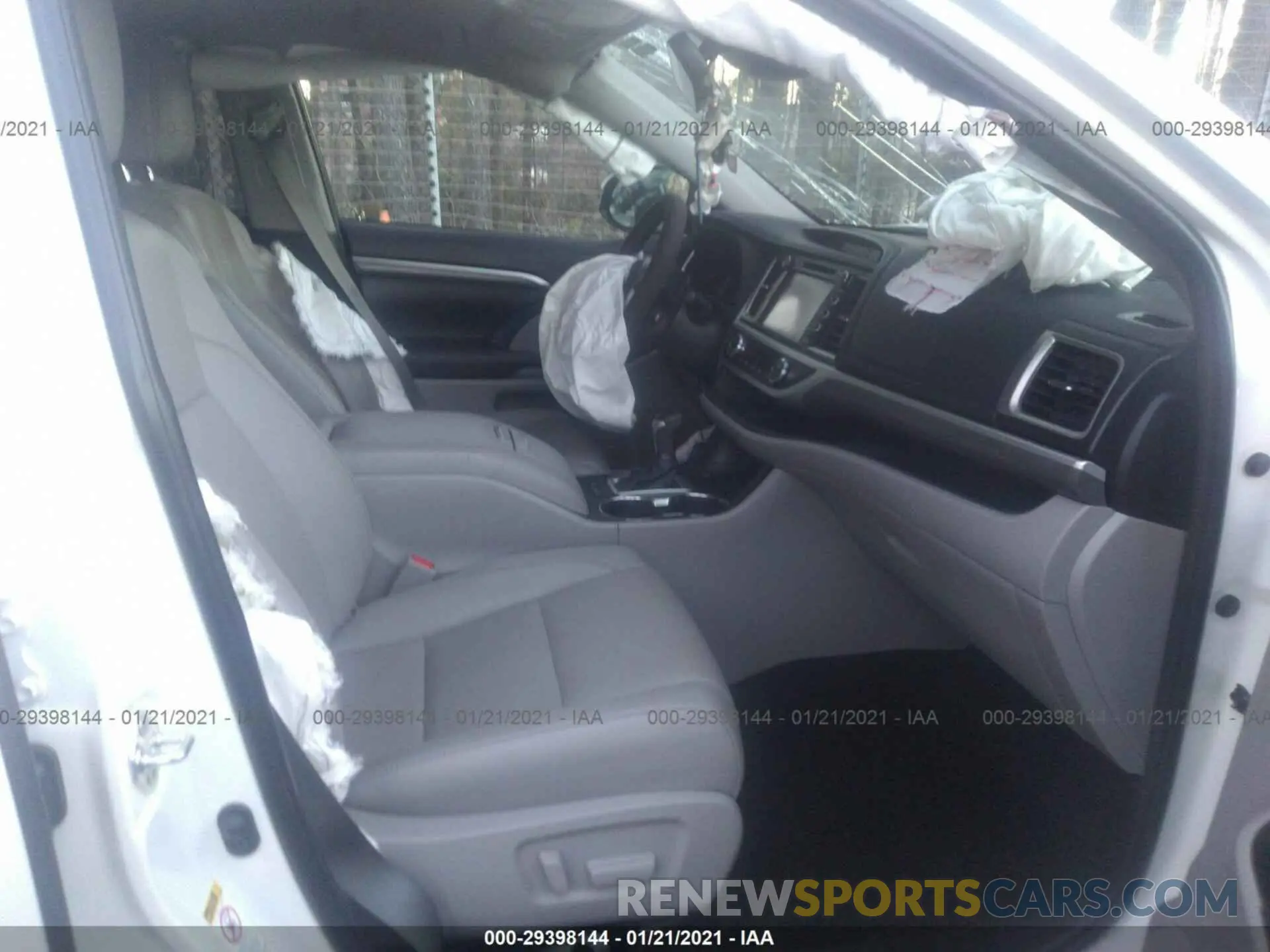 5 fotografías del automóvil dañado 5TDDZRFH3KS704444 TOYOTA HIGHLANDER 2019