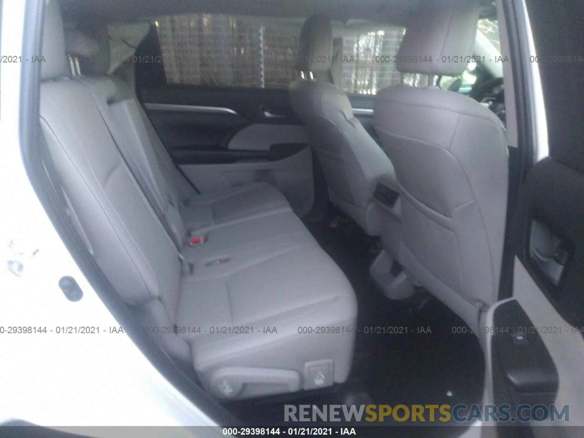 8 fotografías del automóvil dañado 5TDDZRFH3KS704444 TOYOTA HIGHLANDER 2019