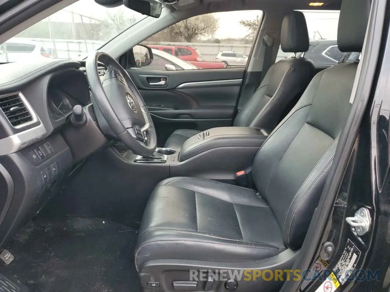 7 fotografías del automóvil dañado 5TDDZRFH3KS968859 TOYOTA HIGHLANDER 2019