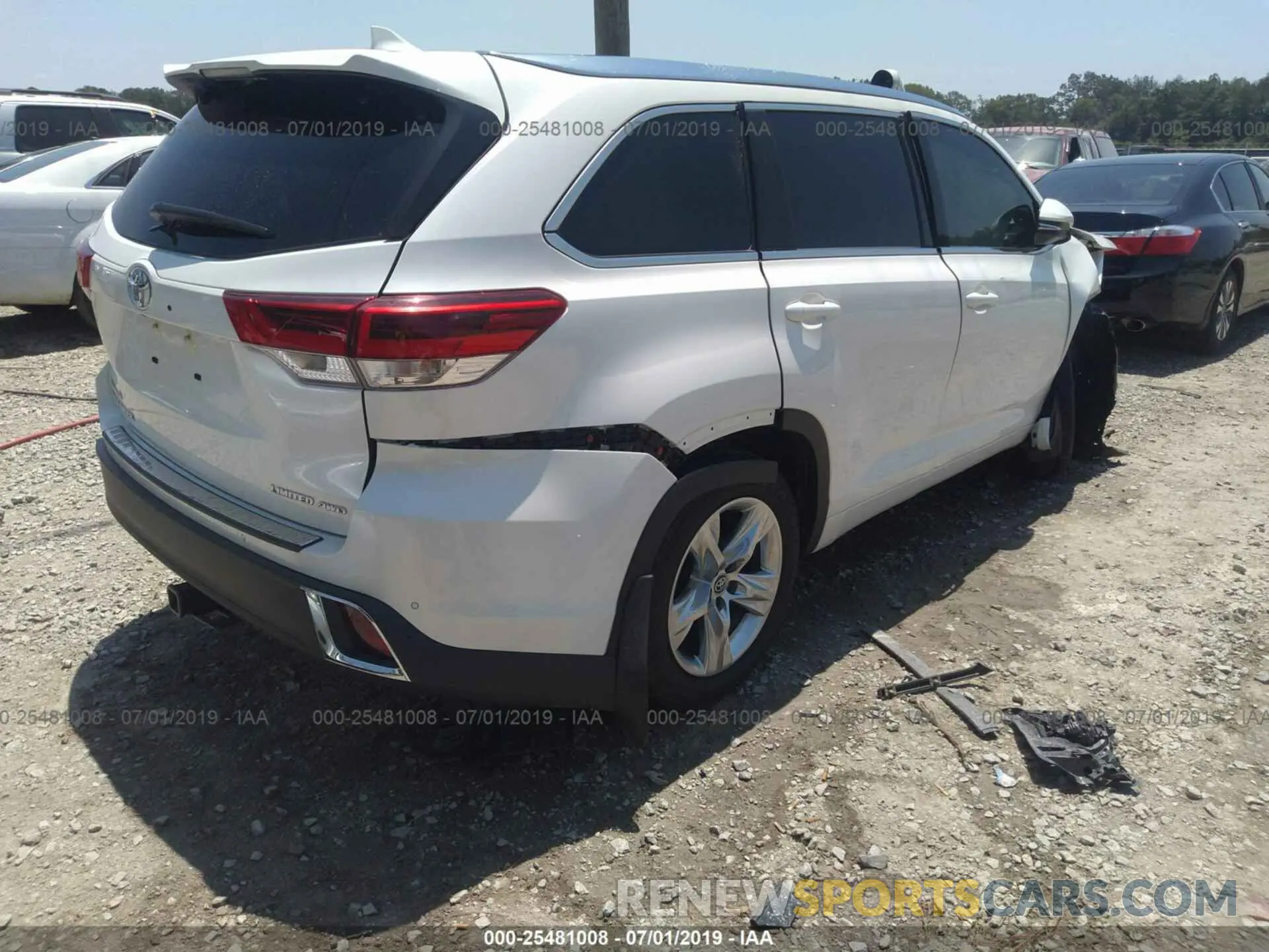 4 fotografías del automóvil dañado 5TDDZRFH4KS924725 TOYOTA HIGHLANDER 2019