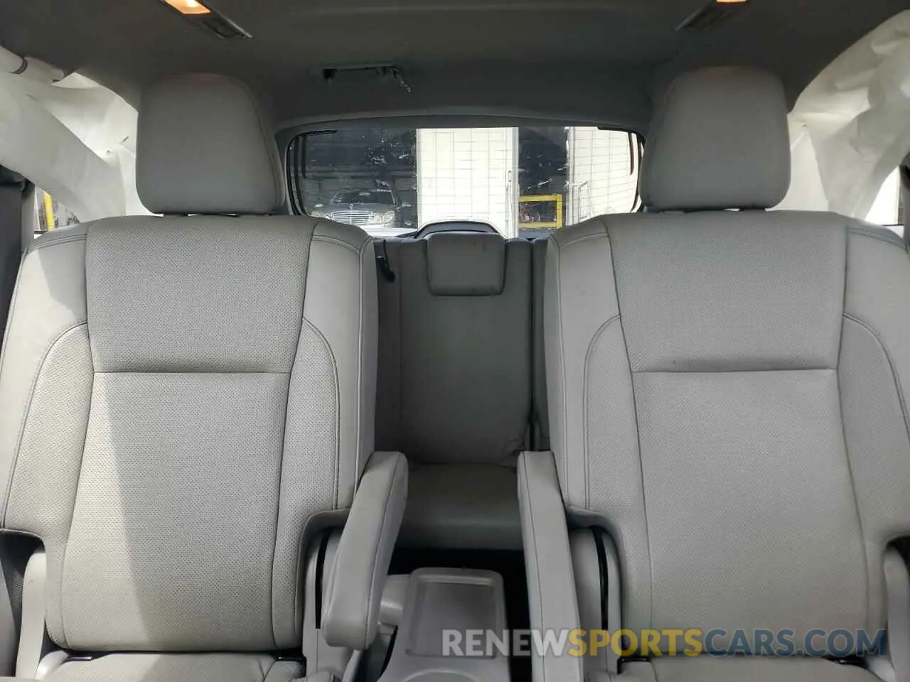 10 fotografías del automóvil dañado 5TDDZRFH4KS951181 TOYOTA HIGHLANDER 2019
