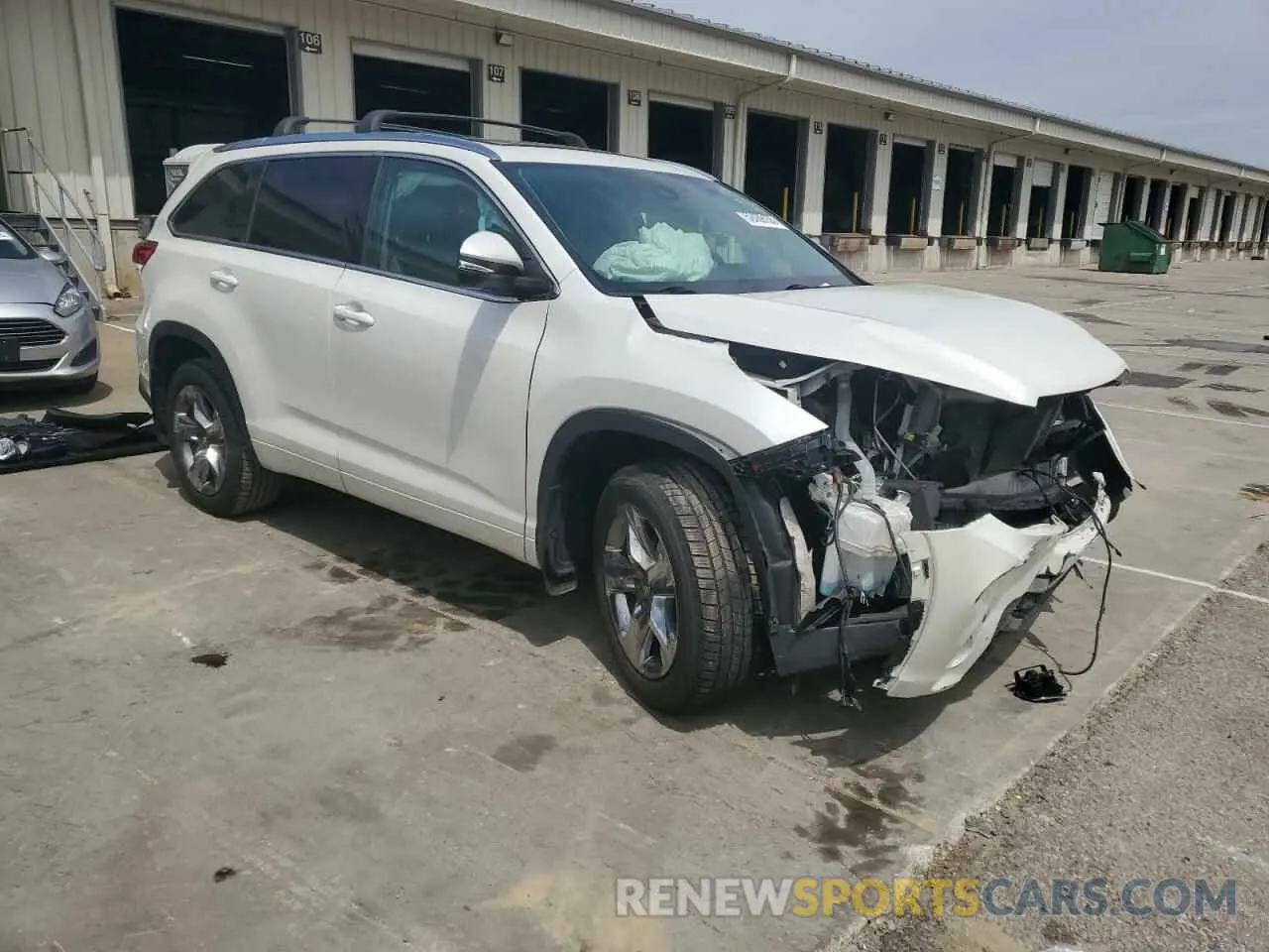 4 fotografías del automóvil dañado 5TDDZRFH4KS951181 TOYOTA HIGHLANDER 2019