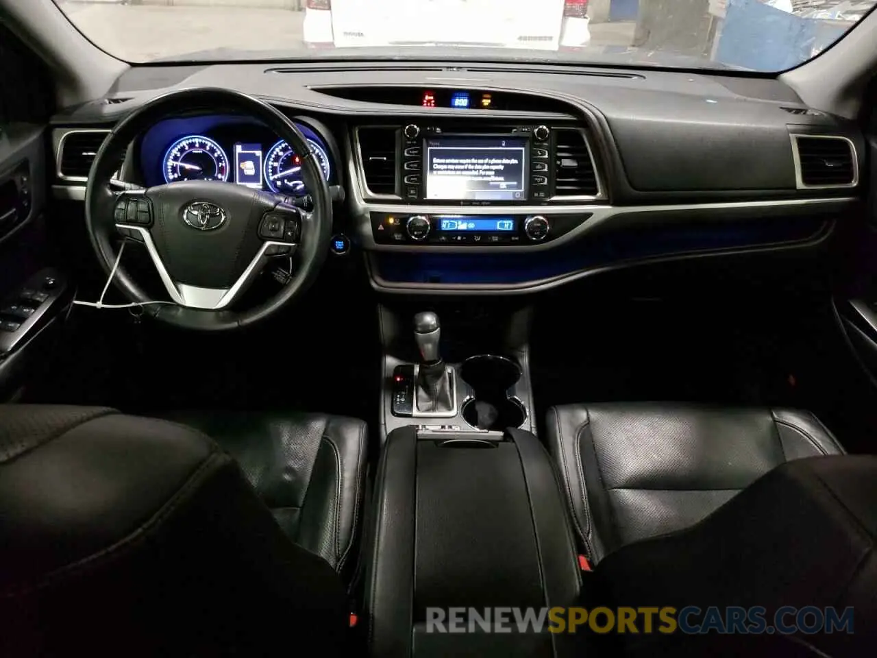 8 fotografías del automóvil dañado 5TDDZRFH5KS931781 TOYOTA HIGHLANDER 2019