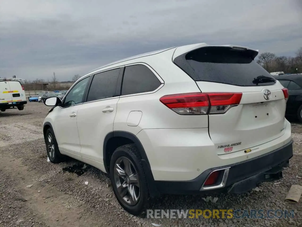 2 fotografías del automóvil dañado 5TDDZRFH5KS980012 TOYOTA HIGHLANDER 2019