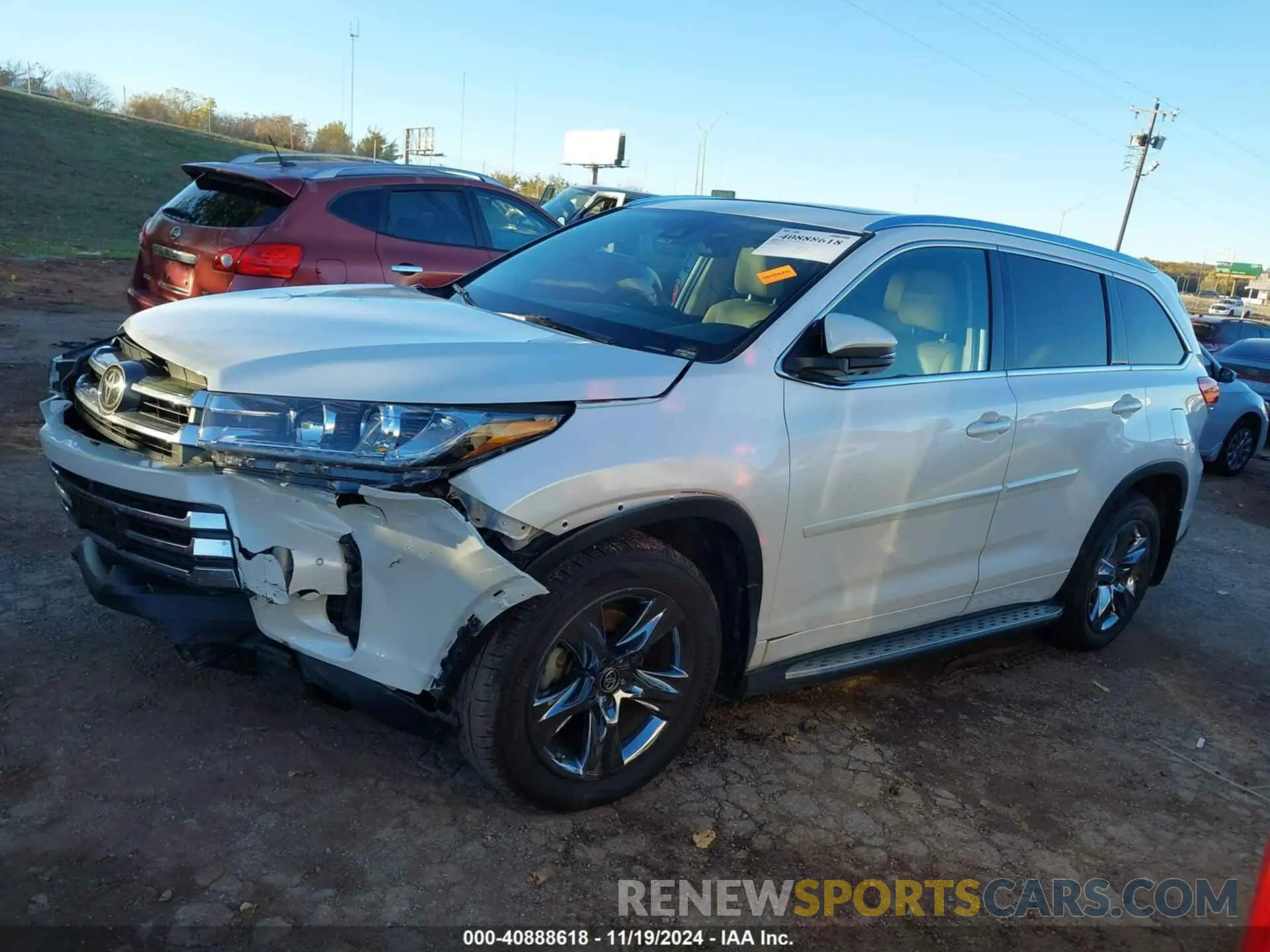 14 fotografías del automóvil dañado 5TDDZRFH6KS709945 TOYOTA HIGHLANDER 2019