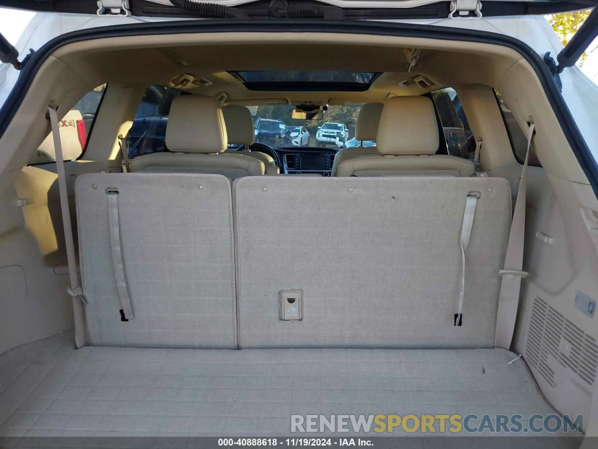 8 fotografías del automóvil dañado 5TDDZRFH6KS709945 TOYOTA HIGHLANDER 2019