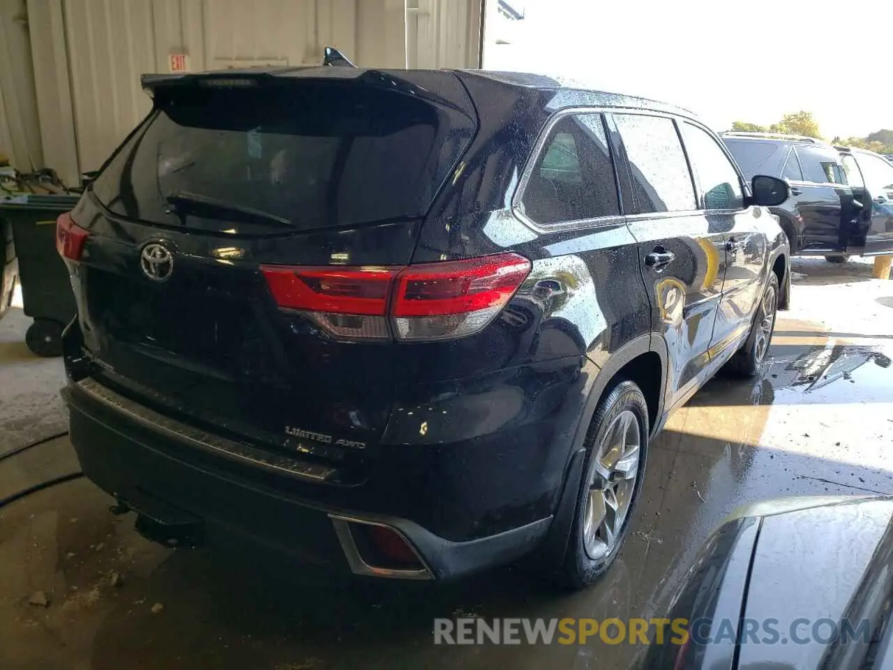 4 fotografías del automóvil dañado 5TDDZRFH6KS975725 TOYOTA HIGHLANDER 2019