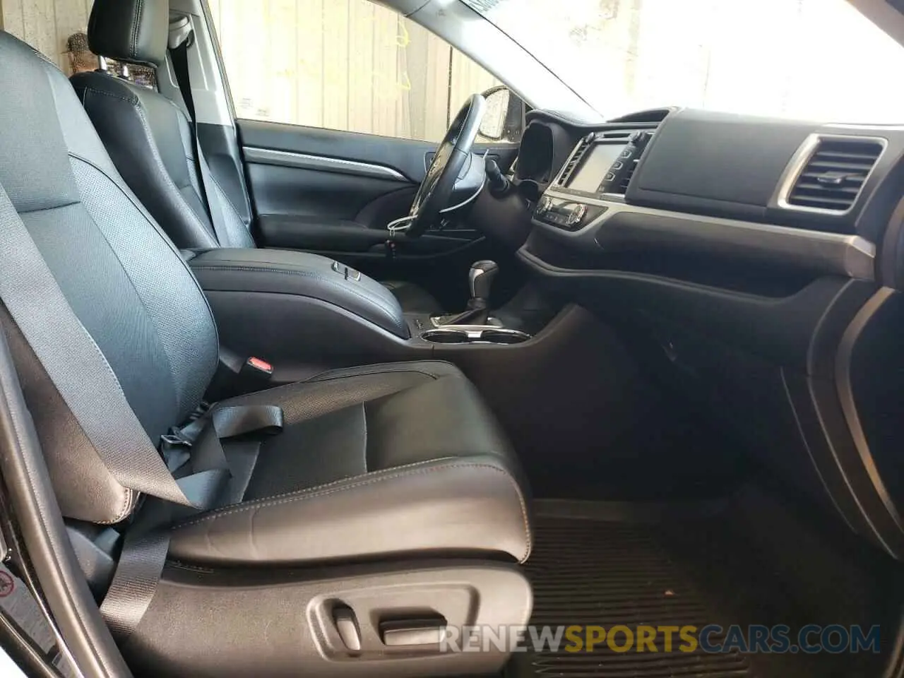 5 fotografías del automóvil dañado 5TDDZRFH6KS975725 TOYOTA HIGHLANDER 2019