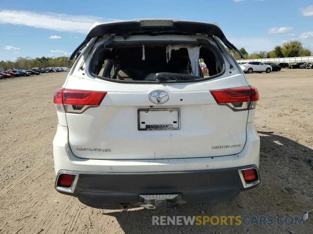 6 fotografías del automóvil dañado 5TDDZRFH7KS991805 TOYOTA HIGHLANDER 2019