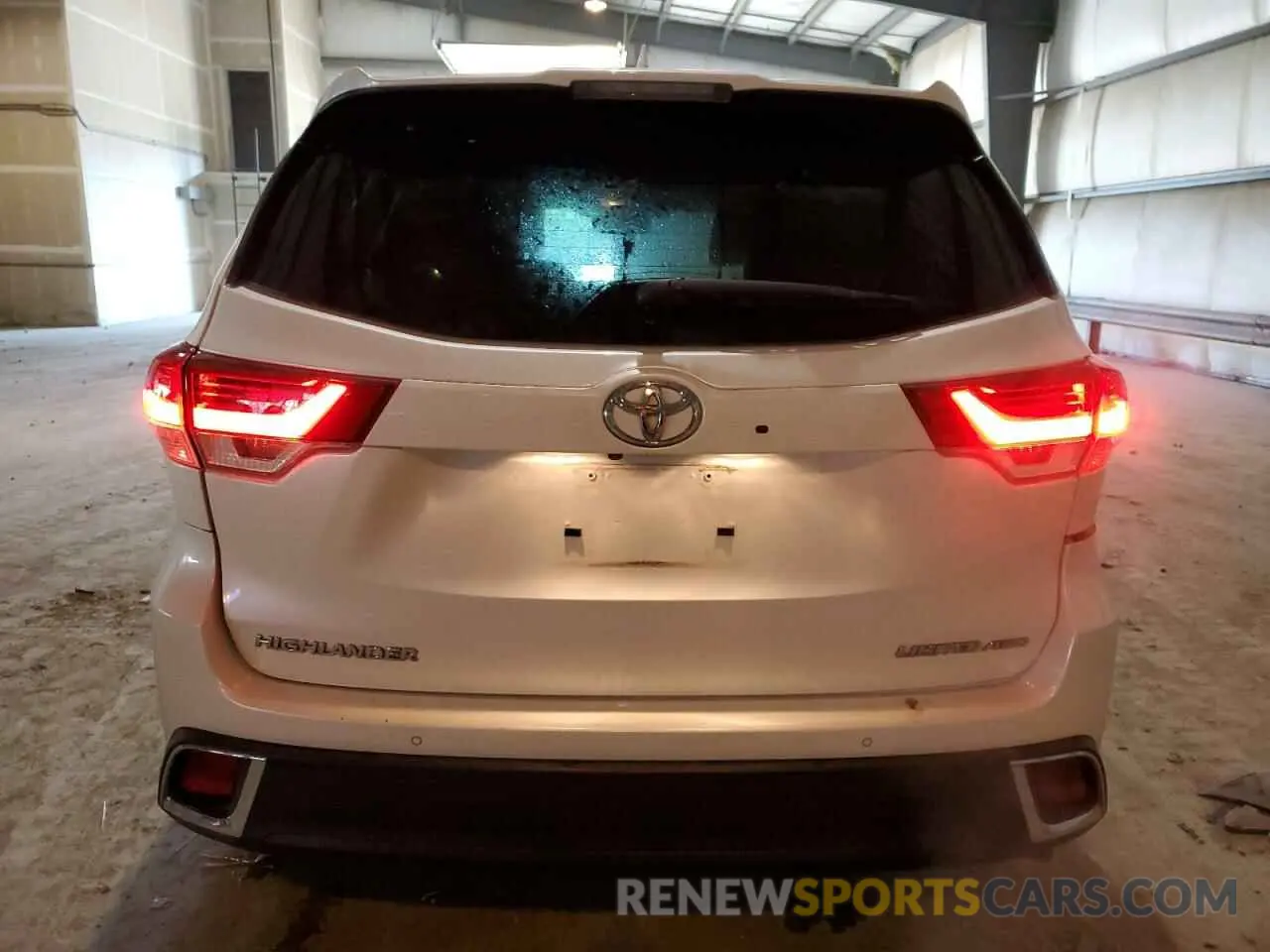 6 fotografías del automóvil dañado 5TDDZRFH8KS968193 TOYOTA HIGHLANDER 2019