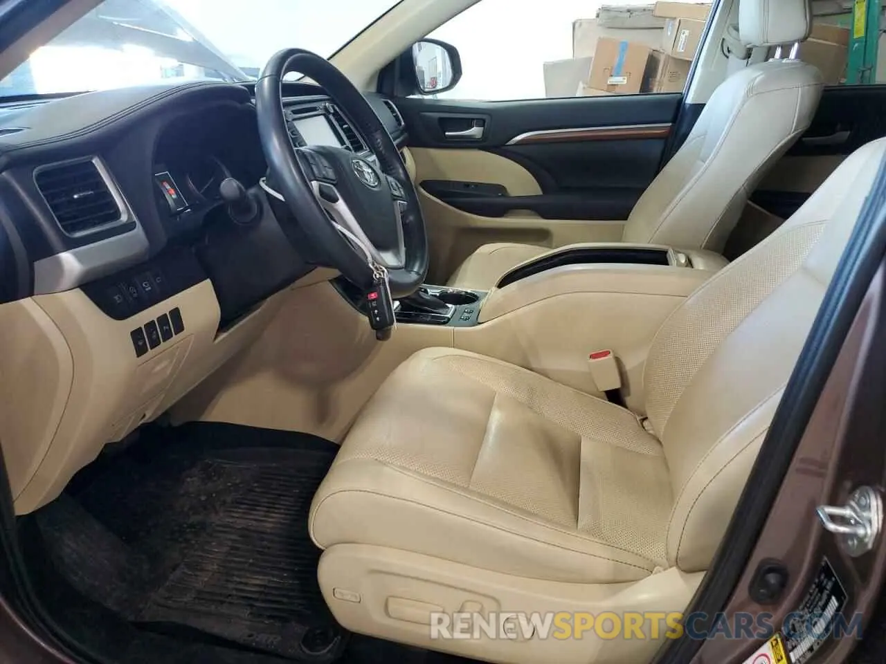 7 fotografías del automóvil dañado 5TDDZRFH8KS984040 TOYOTA HIGHLANDER 2019