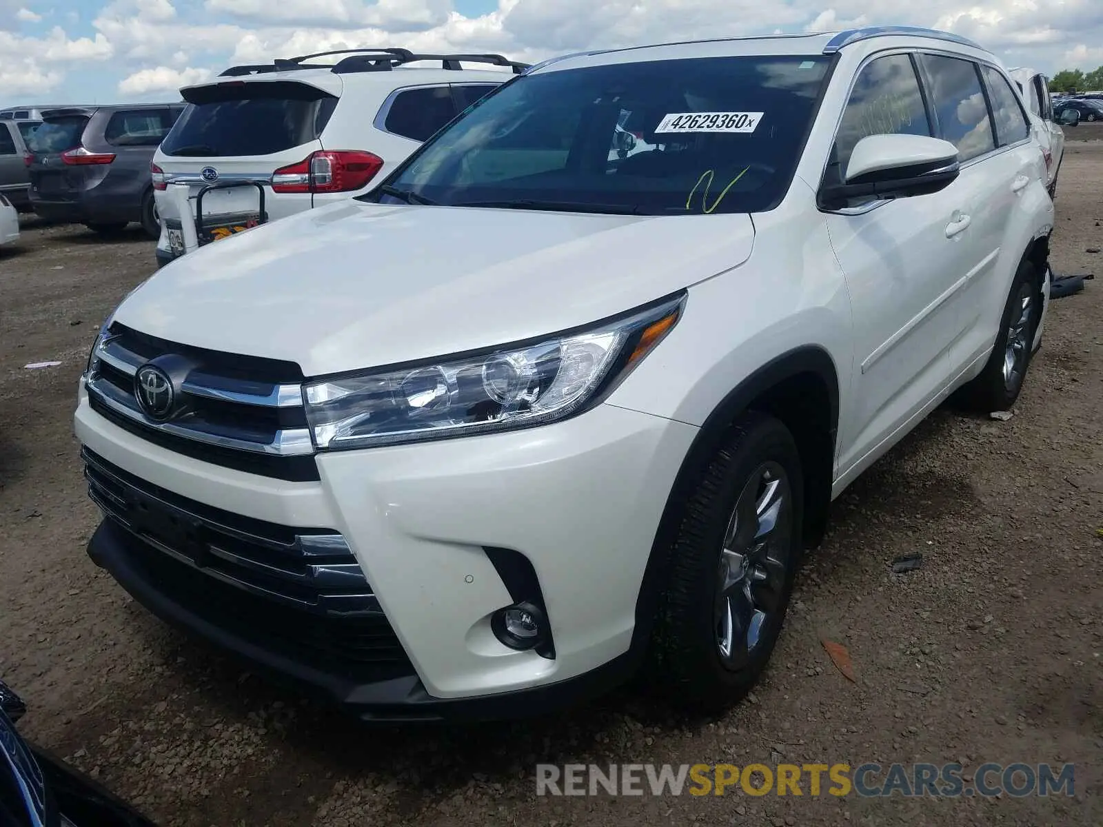 2 fotografías del automóvil dañado 5TDDZRFH9KS705517 TOYOTA HIGHLANDER 2019