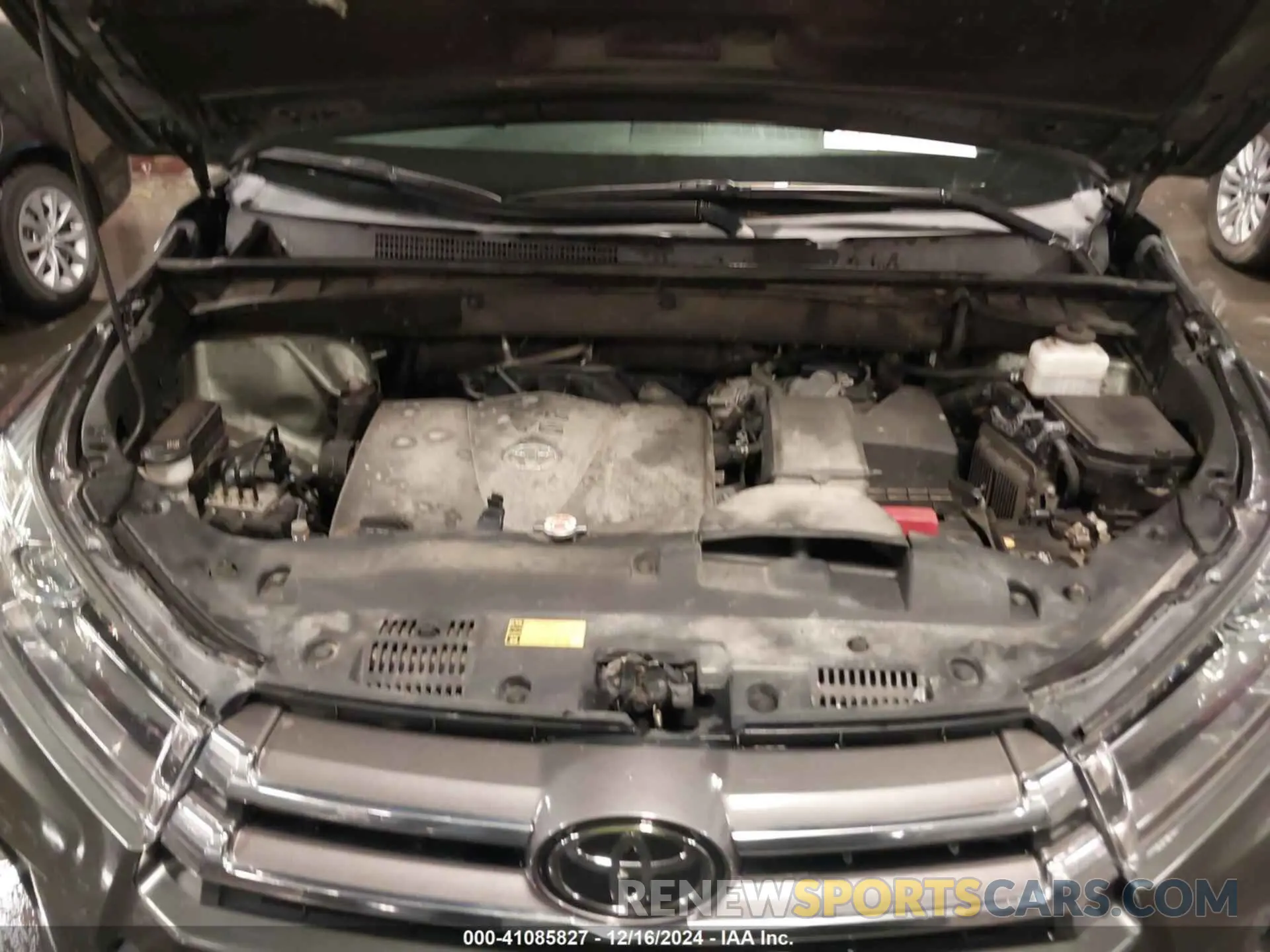 10 fotografías del automóvil dañado 5TDDZRFH9KS929998 TOYOTA HIGHLANDER 2019