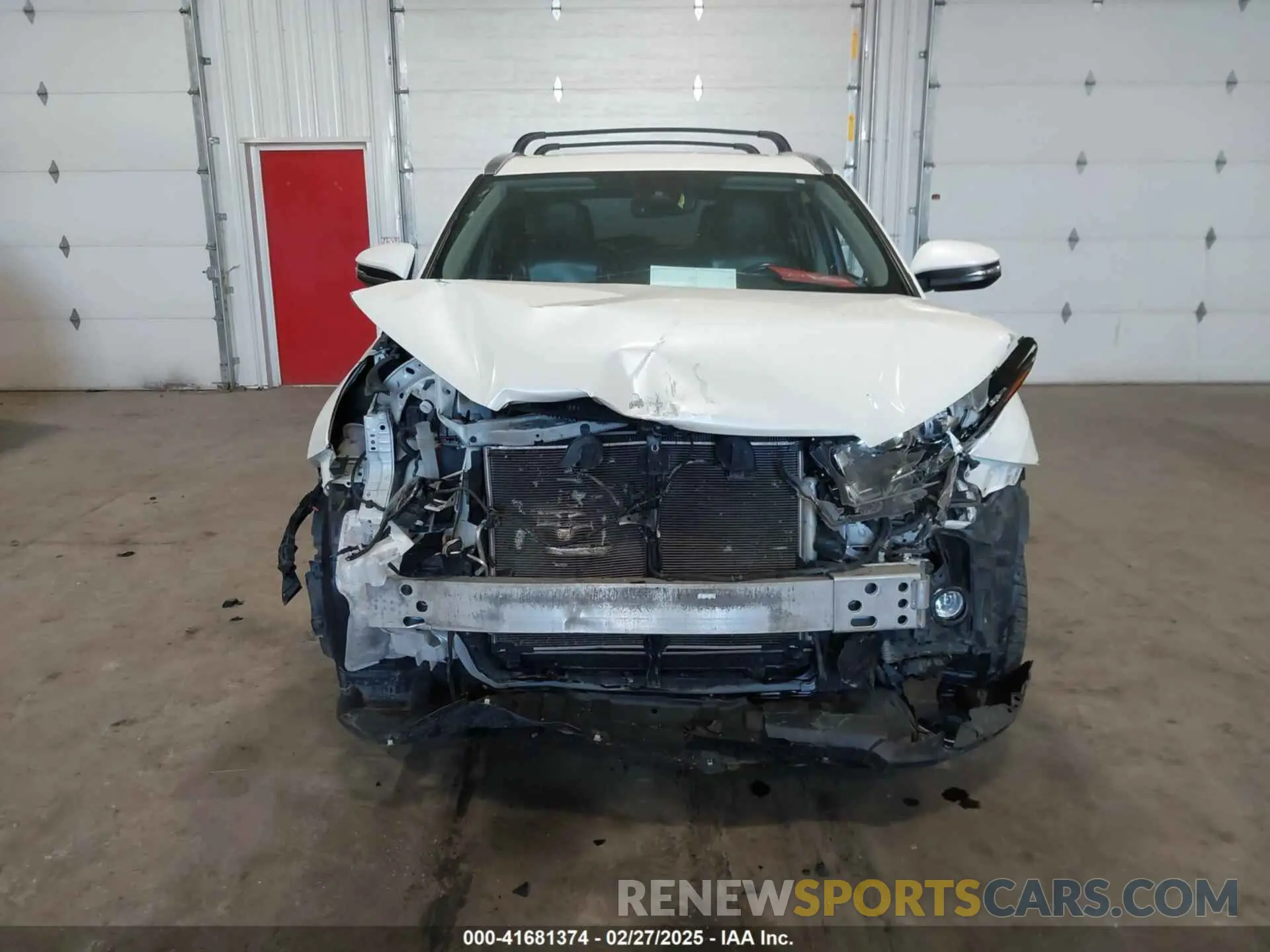 13 fotografías del automóvil dañado 5TDDZRFH9KS932609 TOYOTA HIGHLANDER 2019