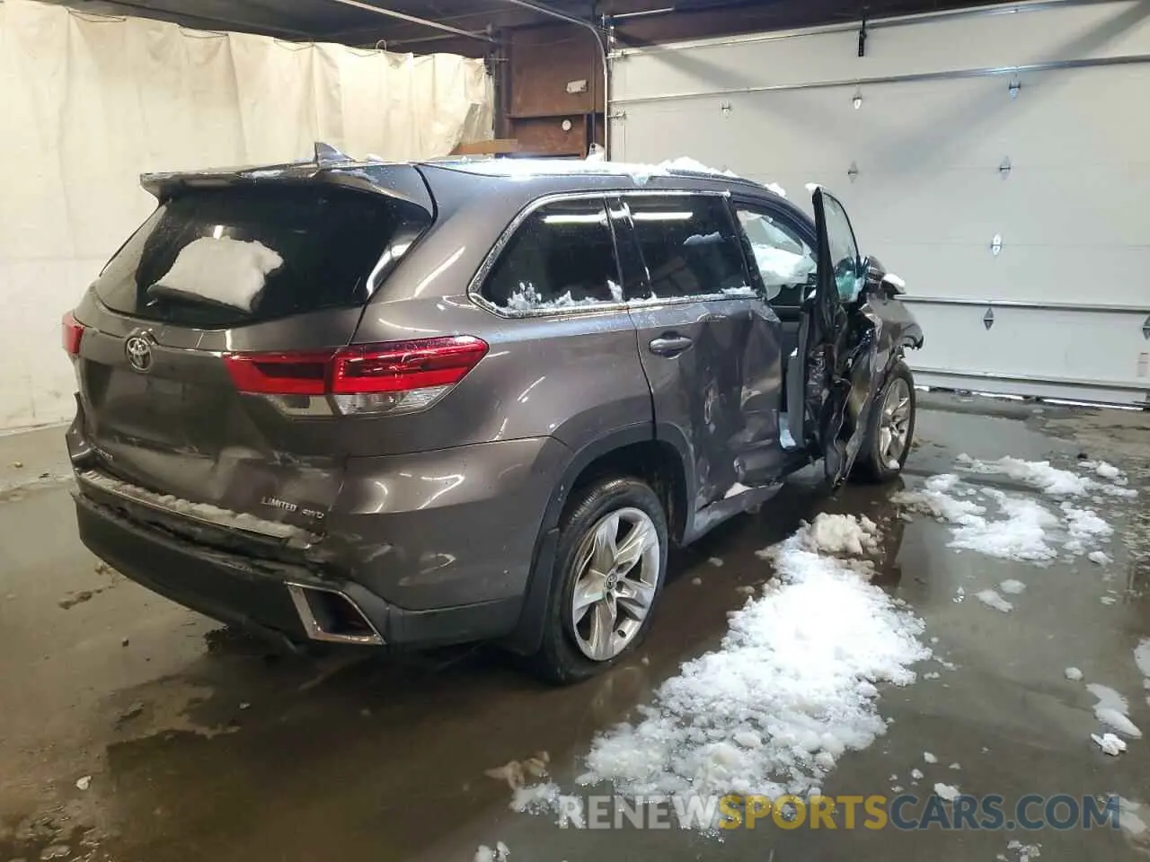 4 fotografías del automóvil dañado 5TDDZRFHXKS939942 TOYOTA HIGHLANDER 2019