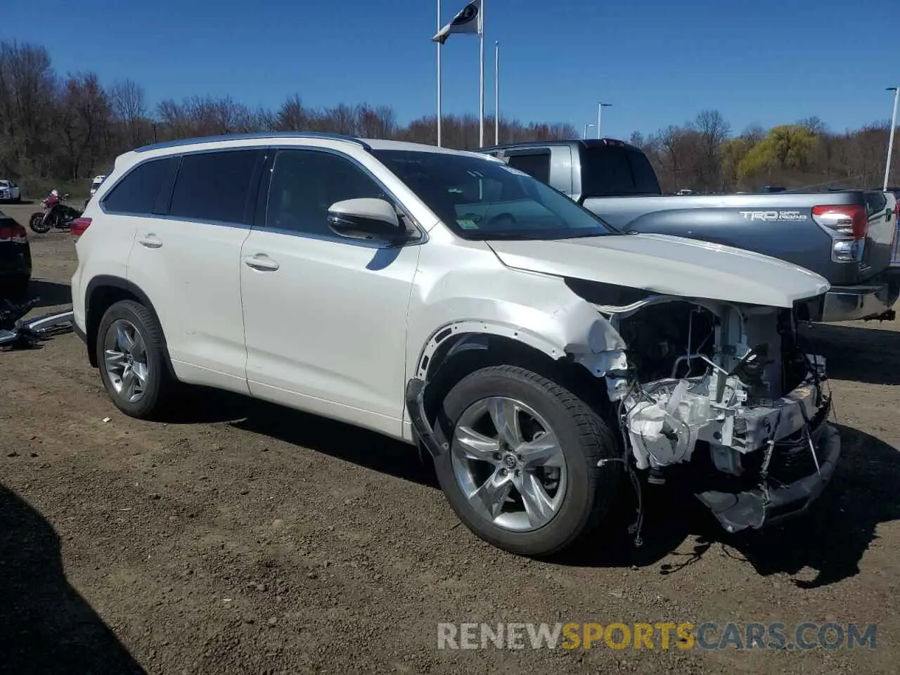 4 fotografías del automóvil dañado 5TDDZRFHXKS992446 TOYOTA HIGHLANDER 2019