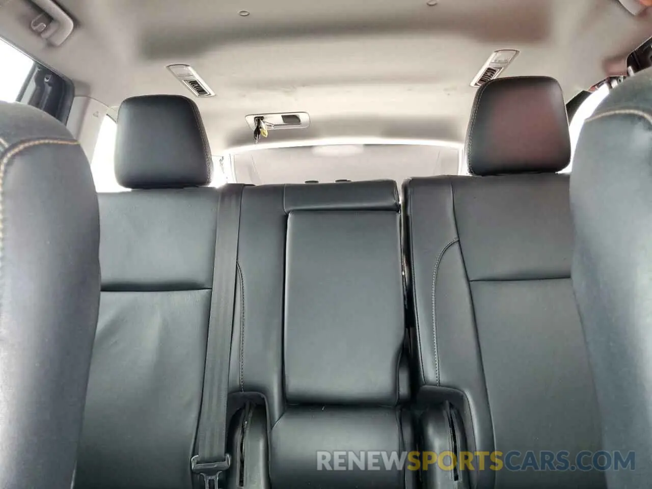 10 fotografías del automóvil dañado 5TDJGRFH0KS074326 TOYOTA HIGHLANDER 2019