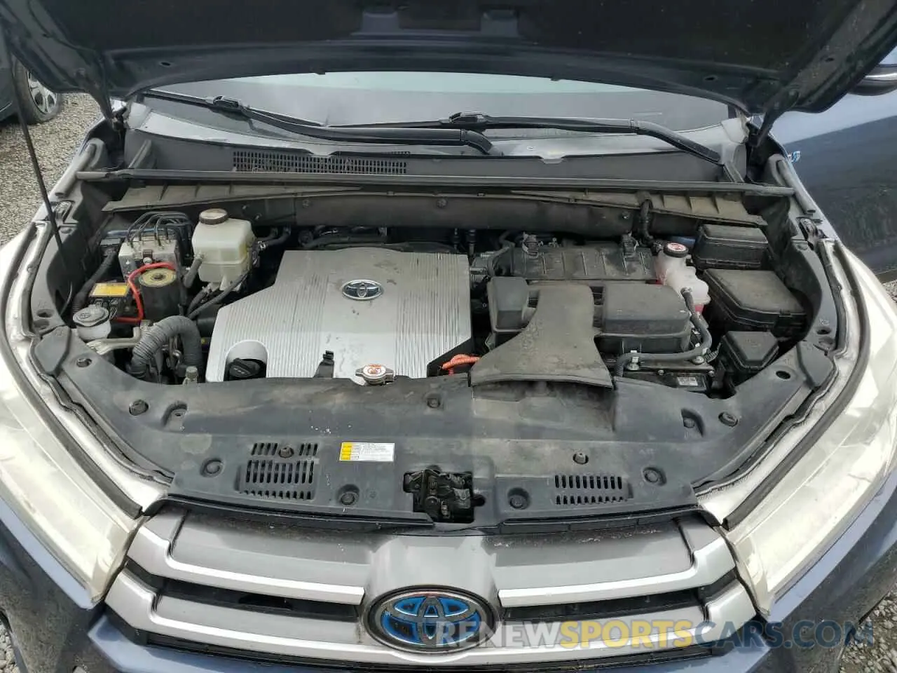 12 fotografías del automóvil dañado 5TDJGRFH0KS074326 TOYOTA HIGHLANDER 2019
