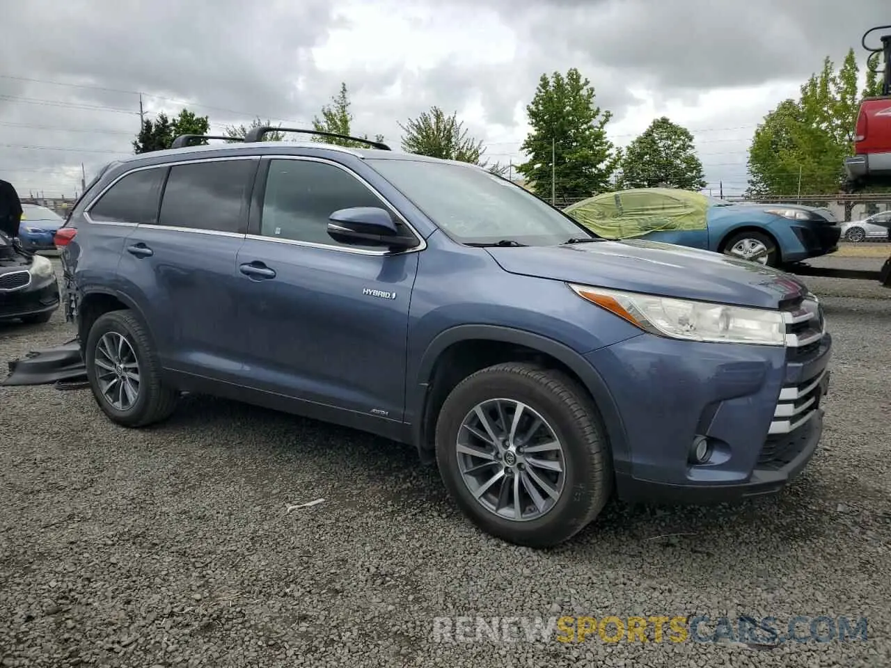 4 fotografías del automóvil dañado 5TDJGRFH0KS074326 TOYOTA HIGHLANDER 2019