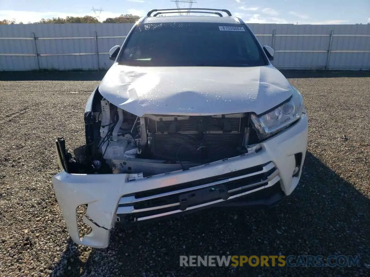 5 fotografías del automóvil dañado 5TDJGRFH7KS060598 TOYOTA HIGHLANDER 2019