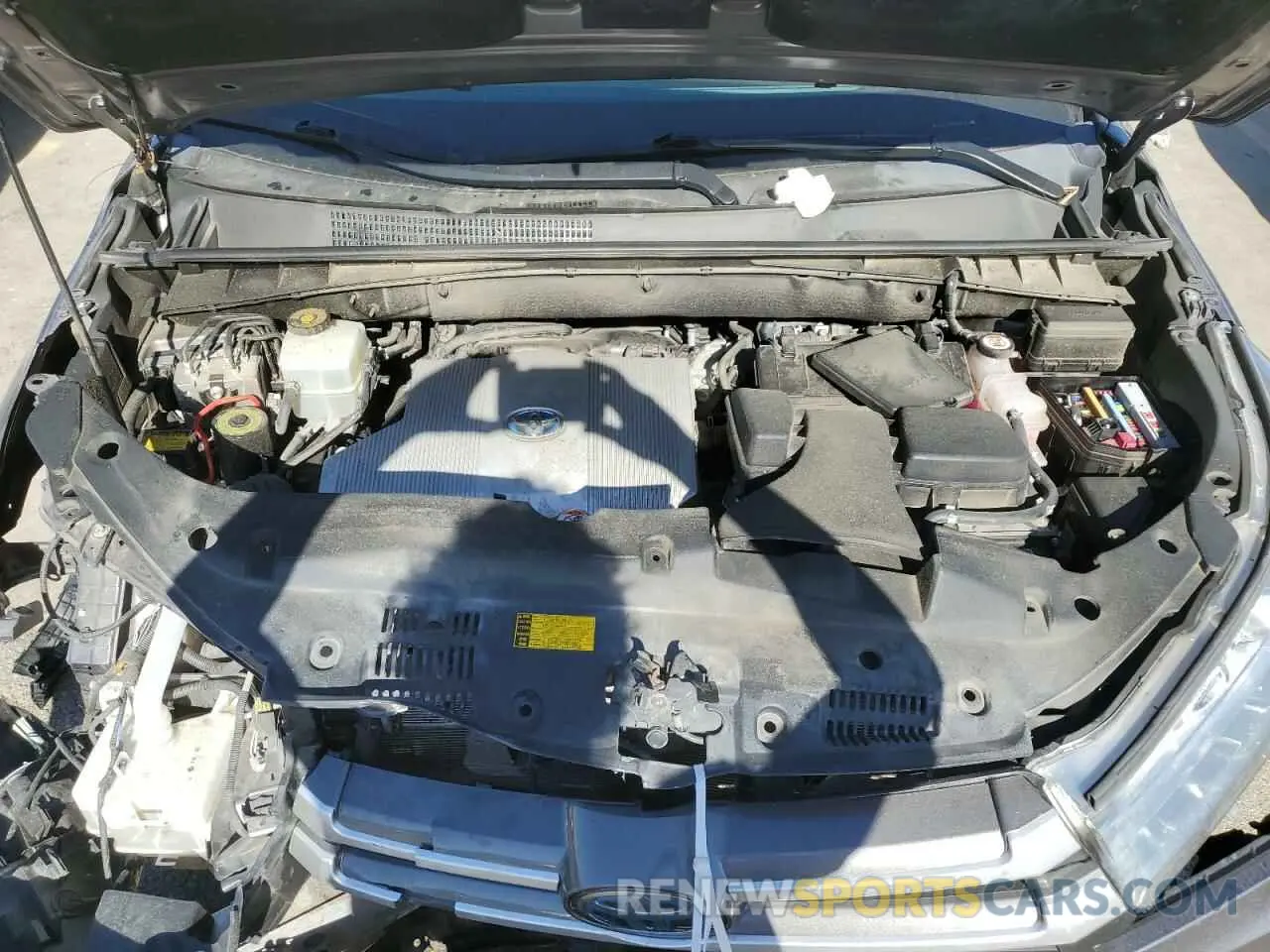 12 fotografías del automóvil dañado 5TDJGRFH7KS061766 TOYOTA HIGHLANDER 2019